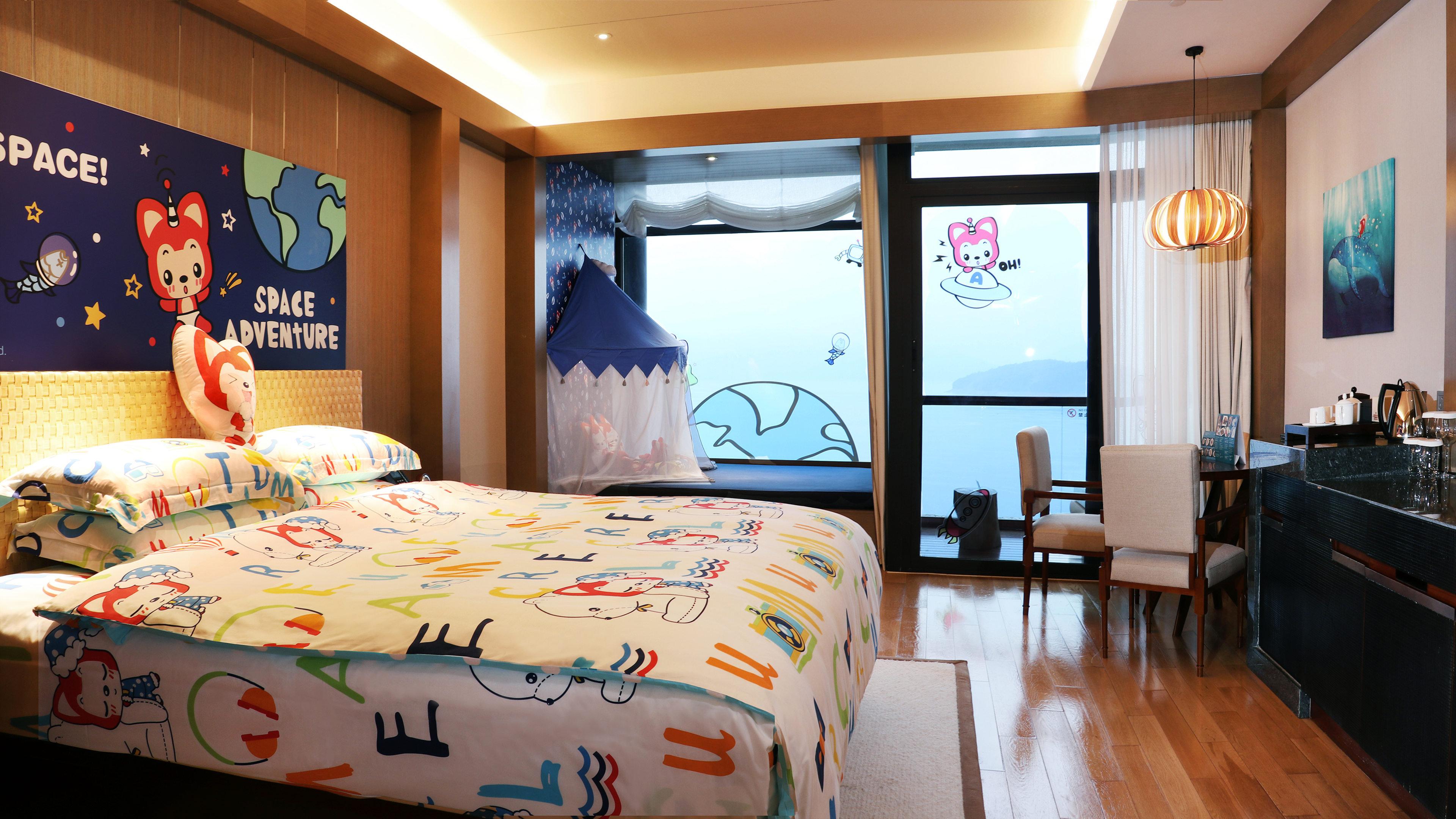 Double Classic King Bed