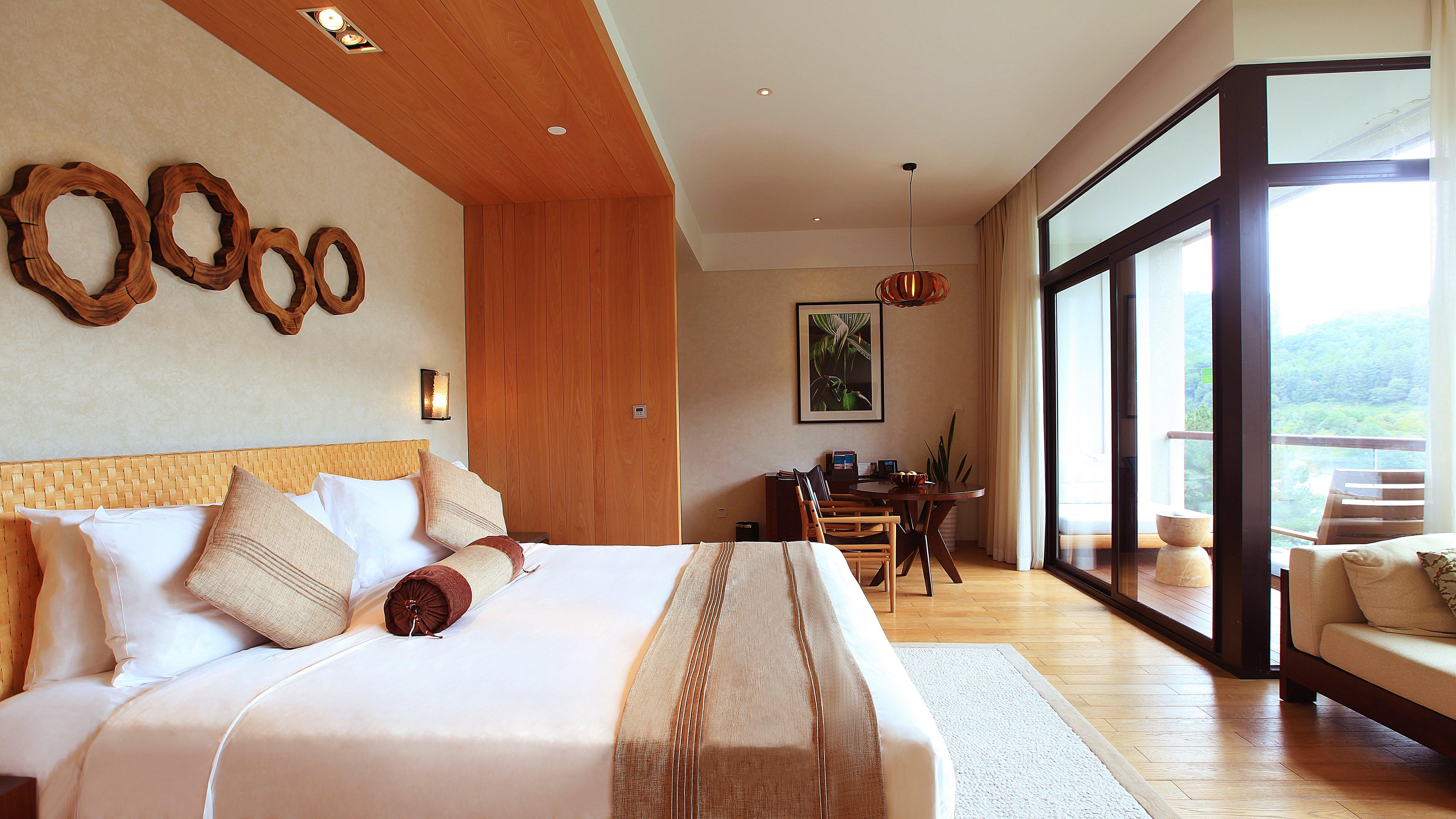 Double Classic King Bed