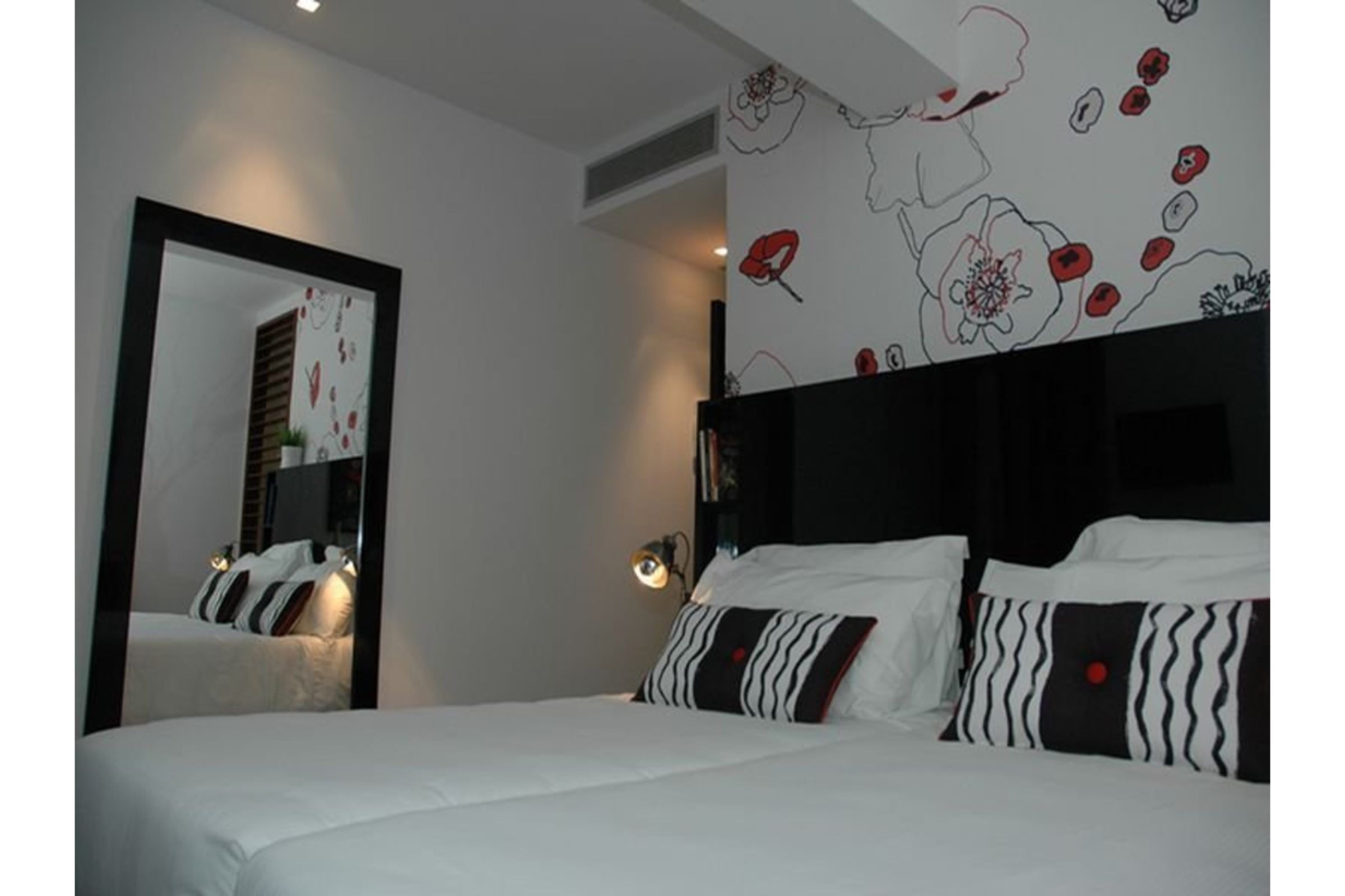 Double or Twin Standard