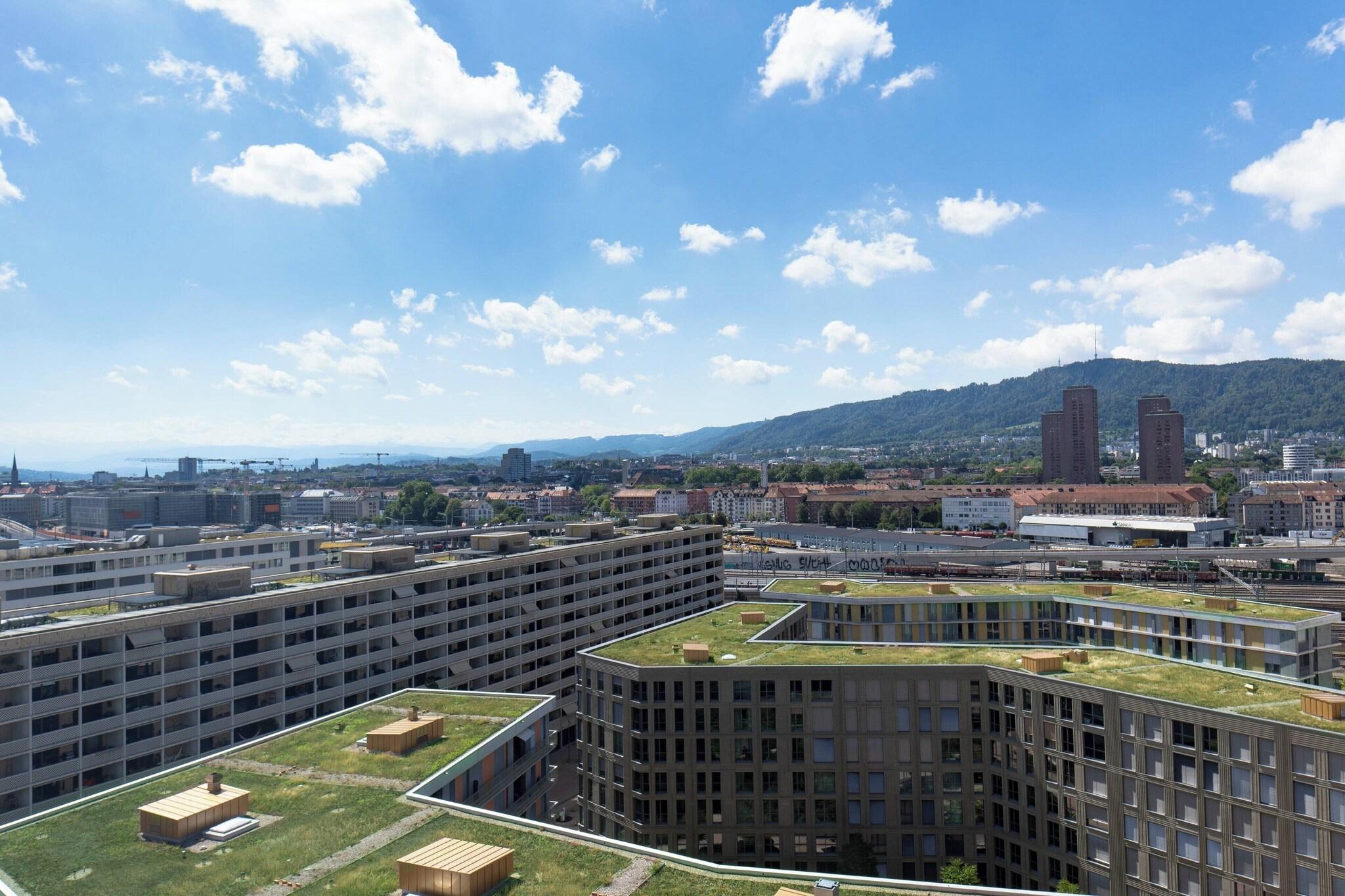 Double Club King Bed