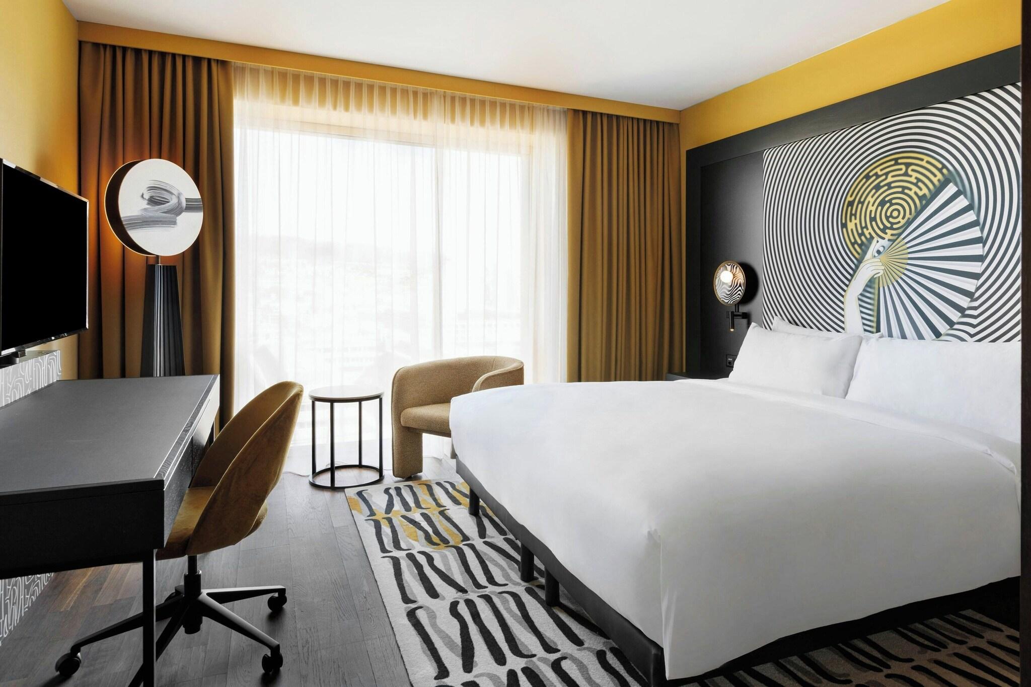 Double King Size Bed