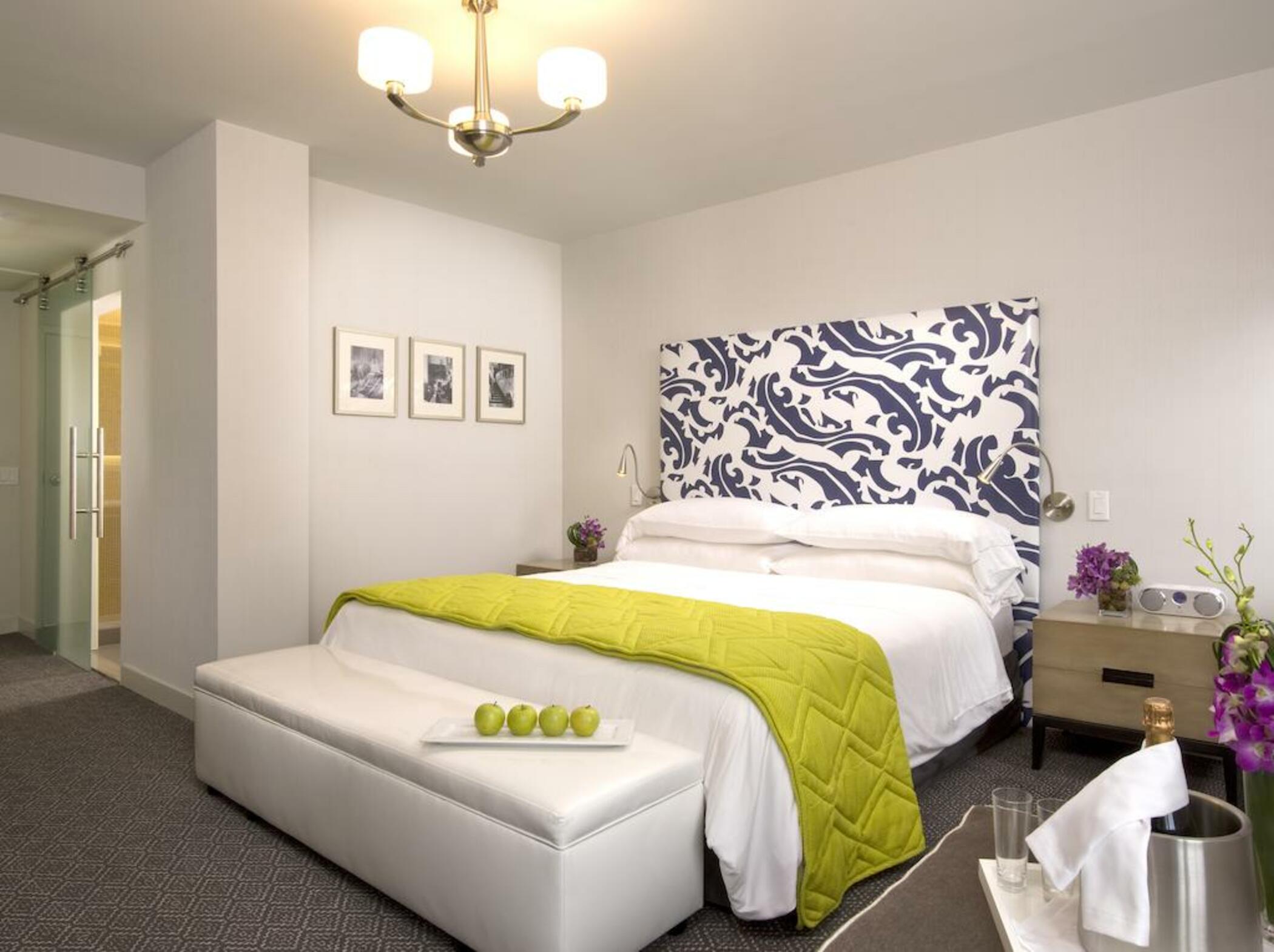 Junior Suite Deluxe with Balcony