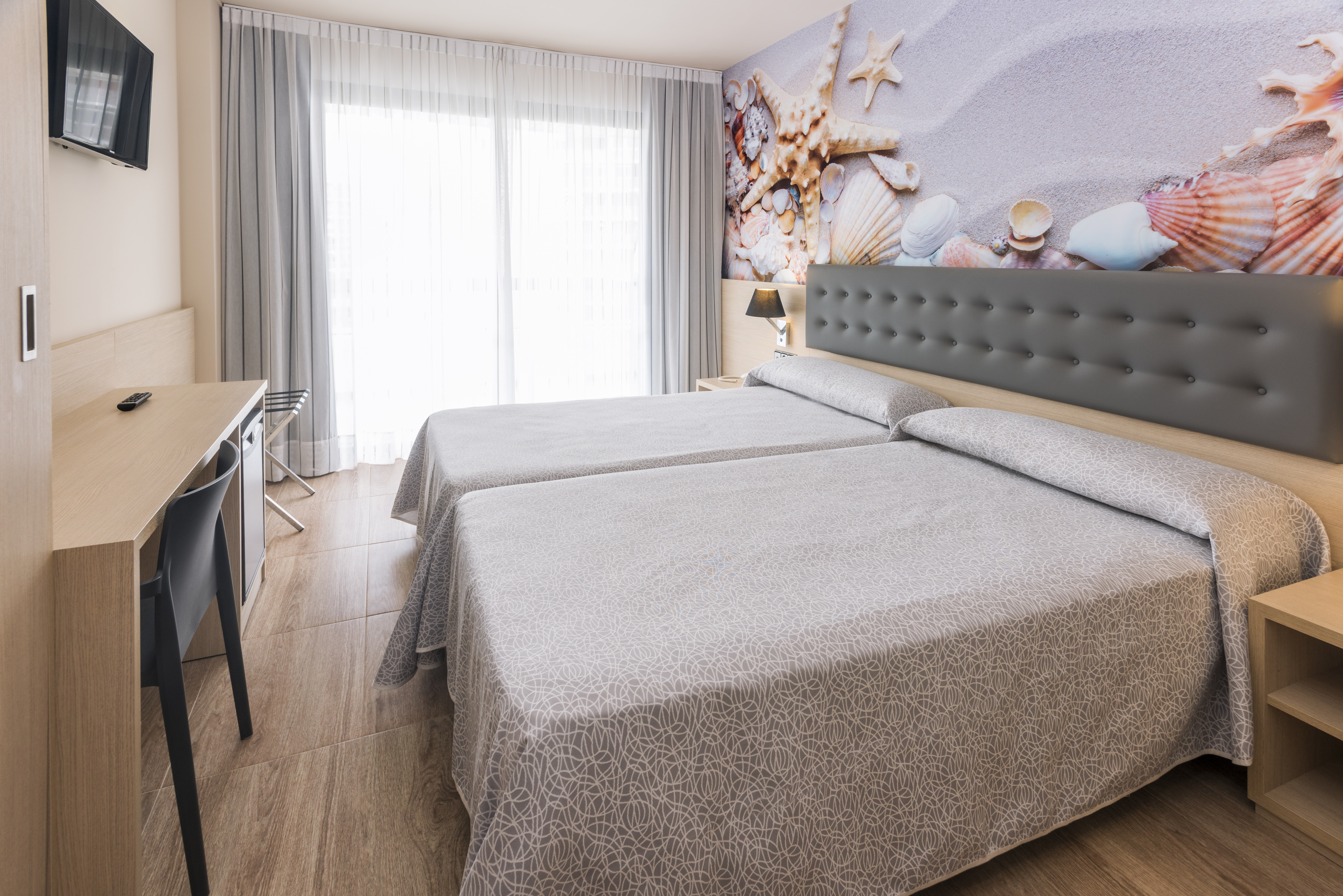 Double or Twin Standard