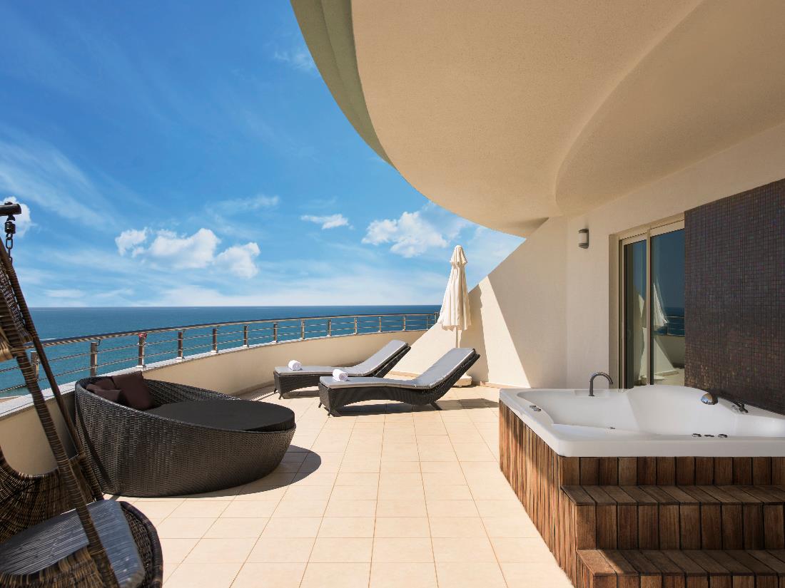 Family Room Connecting Room