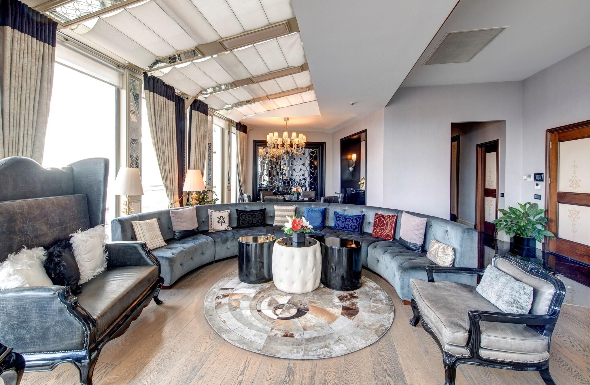 Double King Size Bed