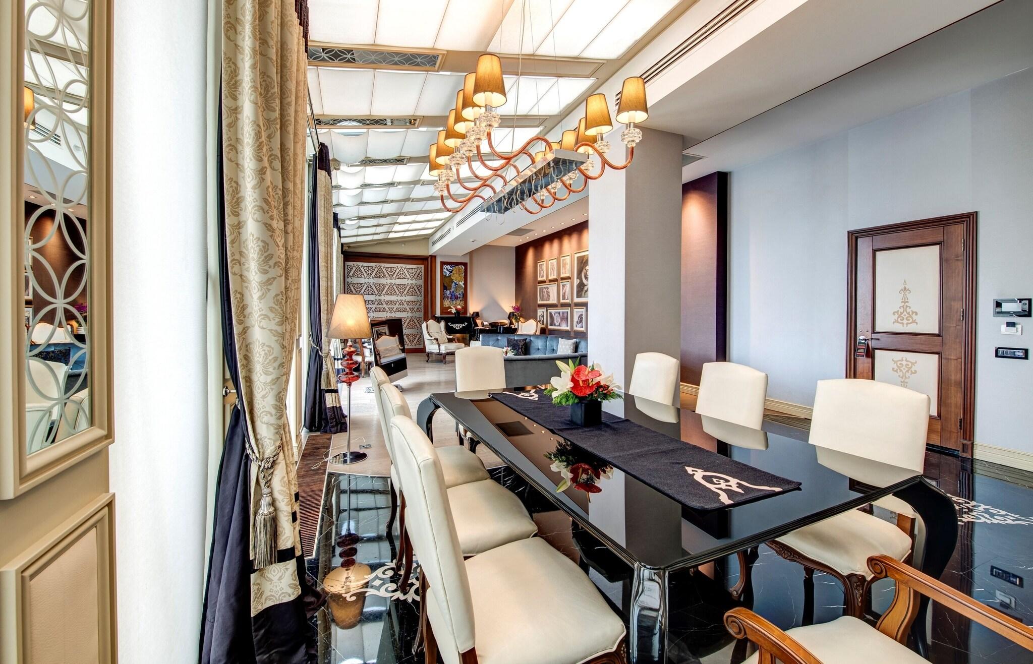 Double King Size Bed