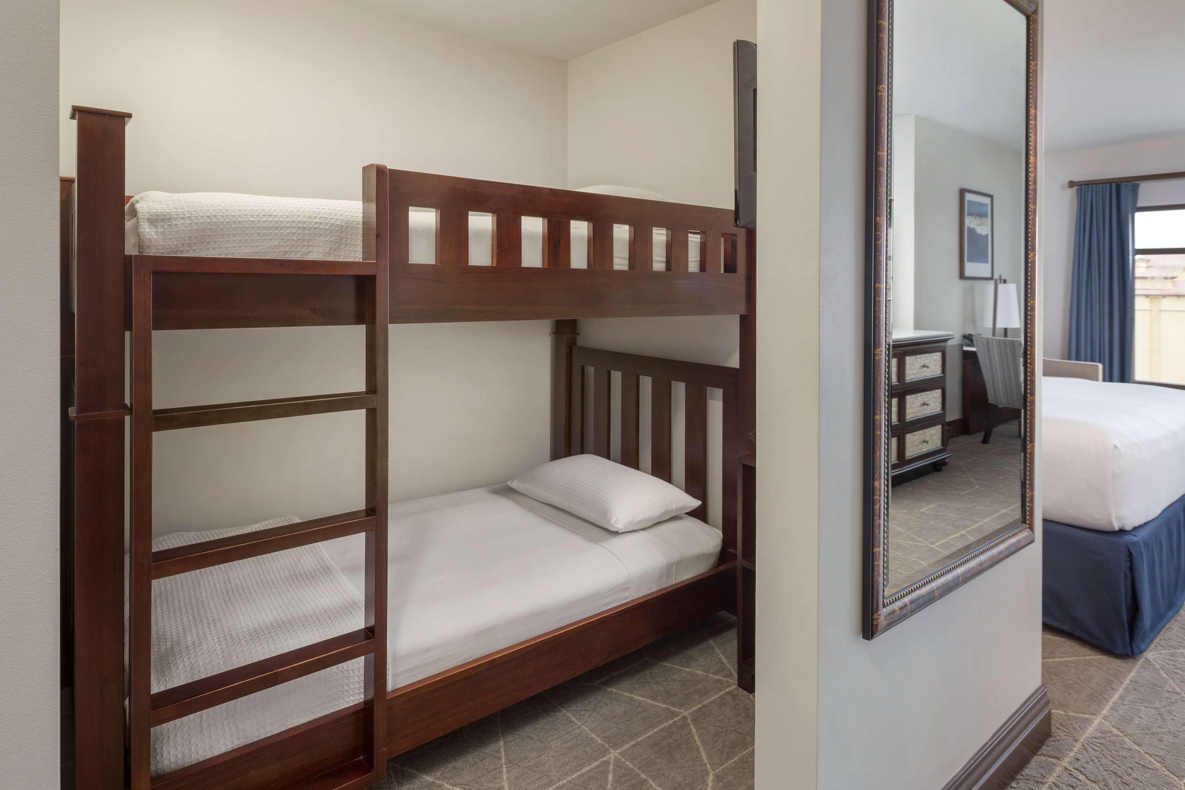 Family Room Executive