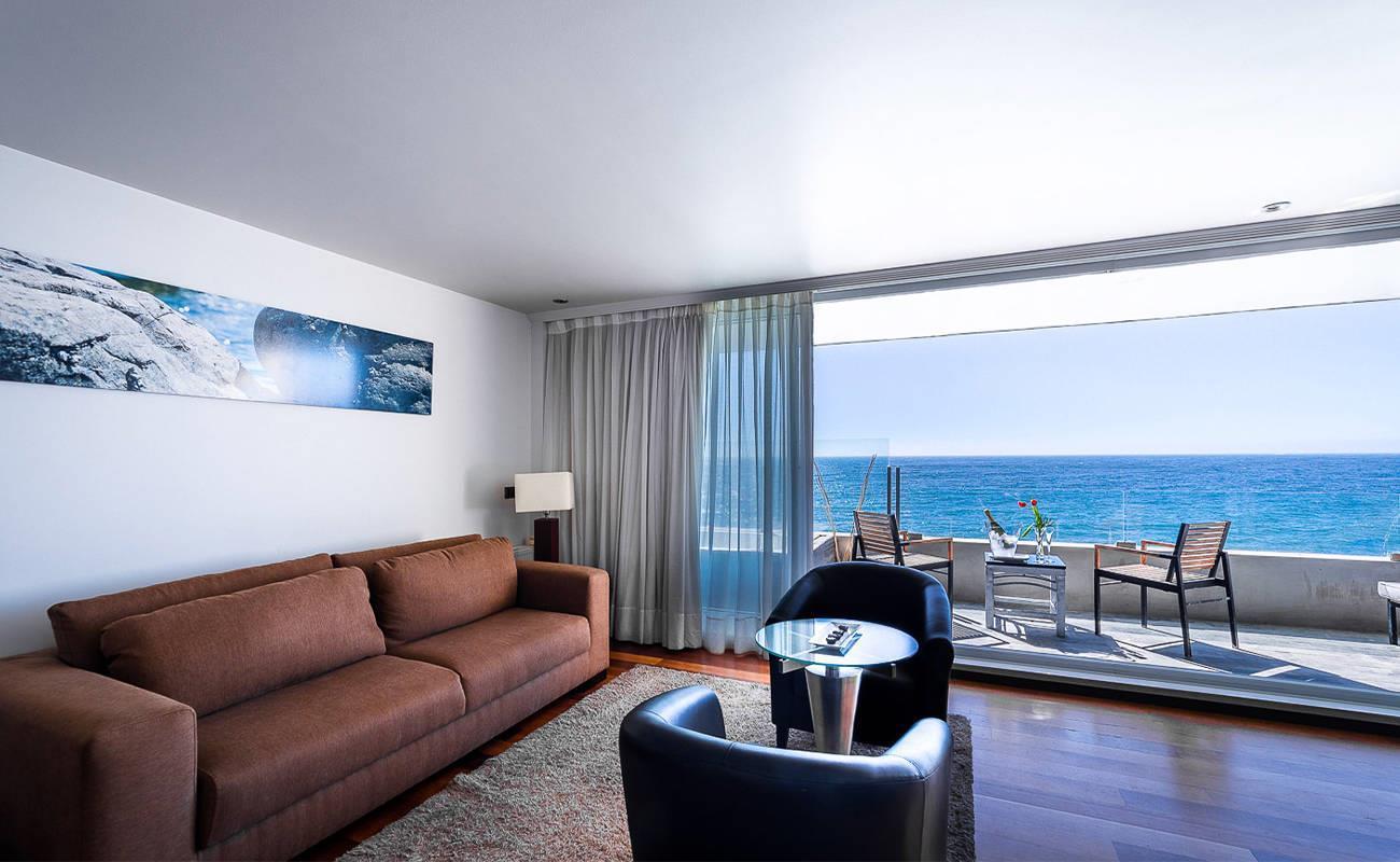 Suite King Size Bed