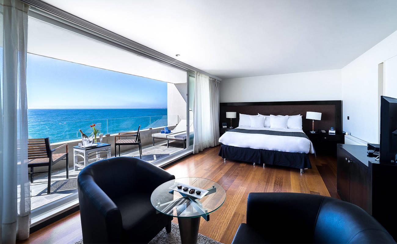 Suite King Size Bed