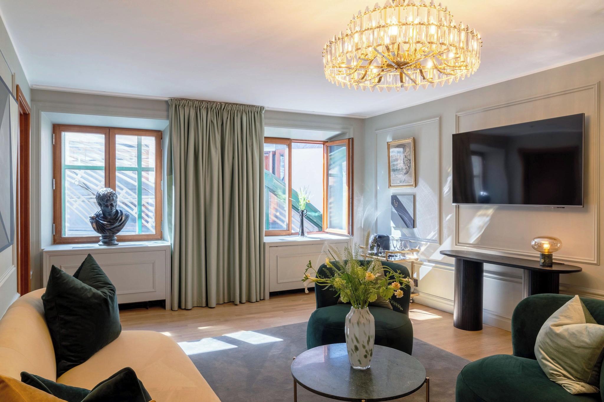 Junior Suite King Size Bed