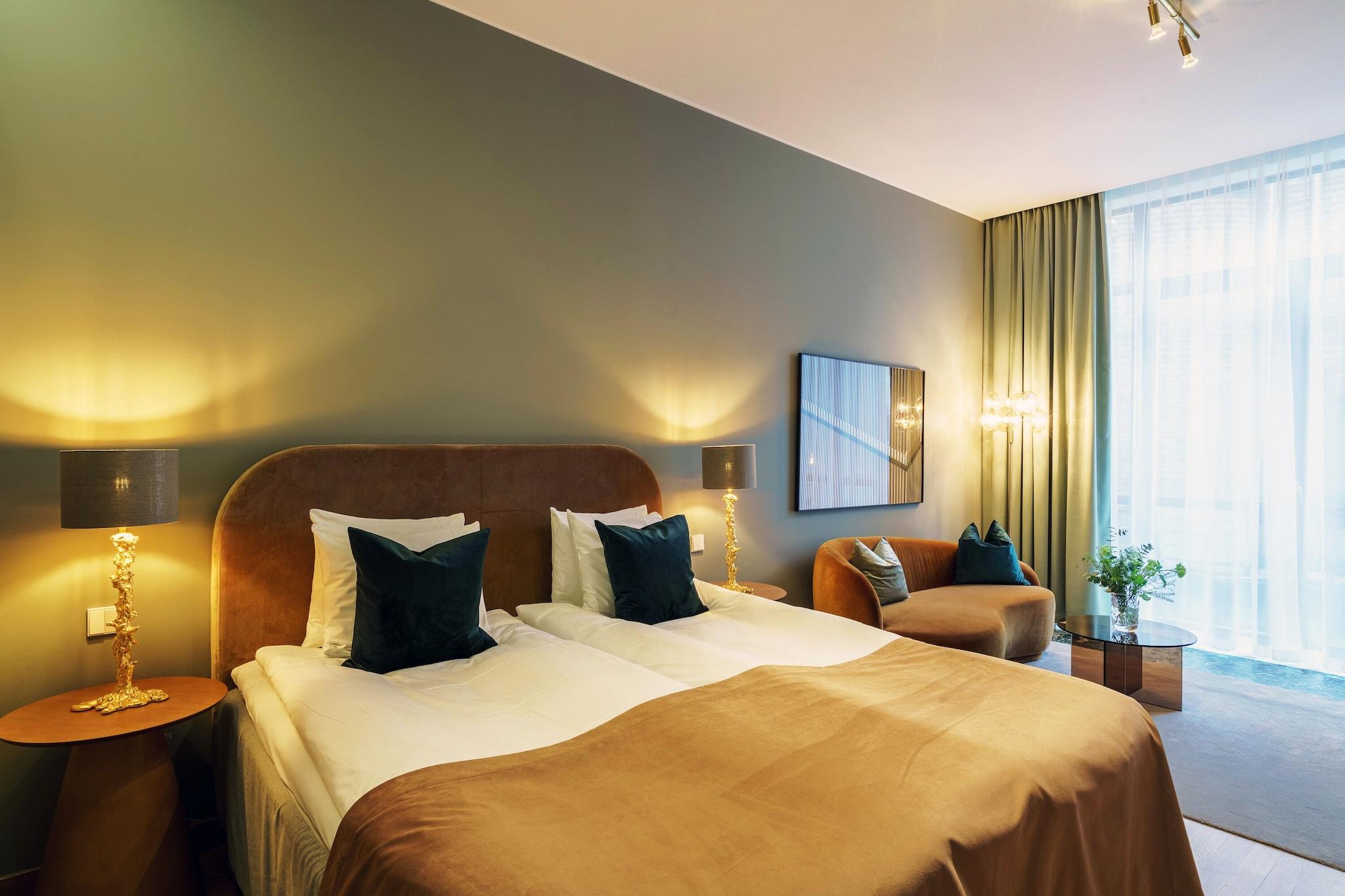 Double Superior King Bed