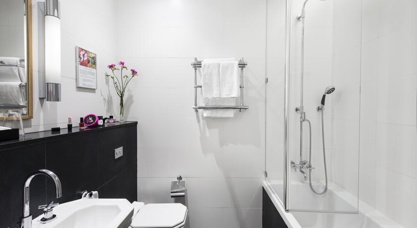 Double or Twin Superior