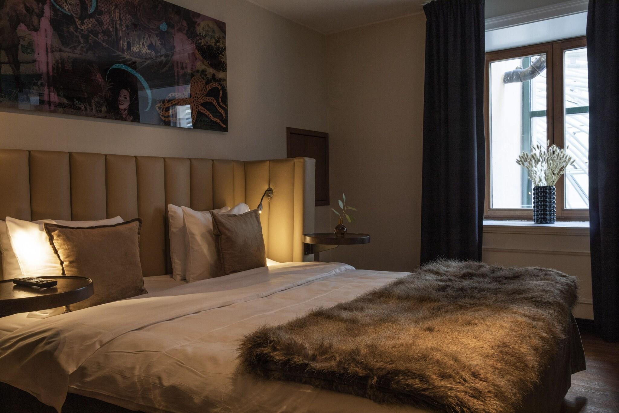 Junior Suite King Size Bed