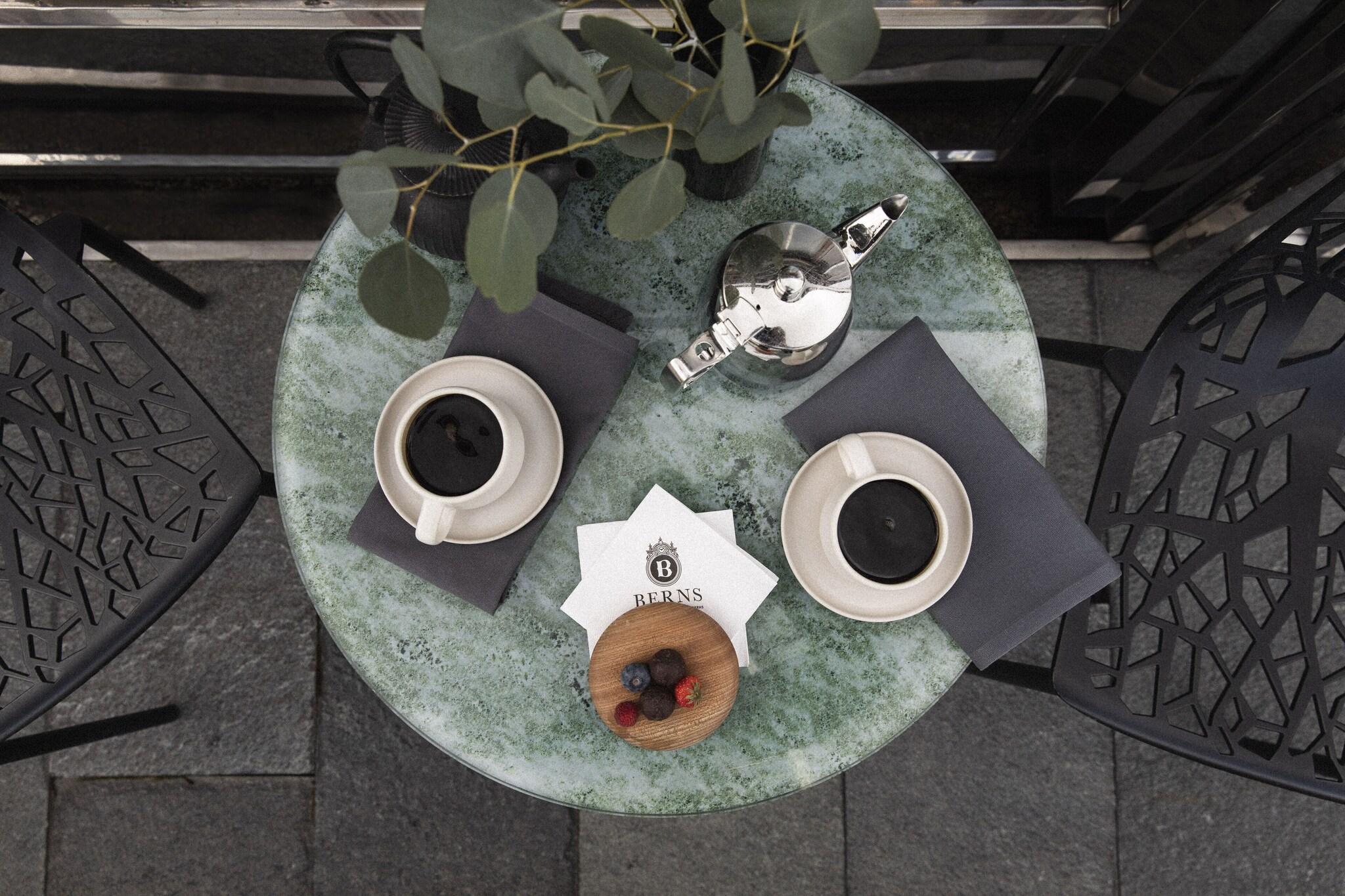 Double Deluxe King Bed