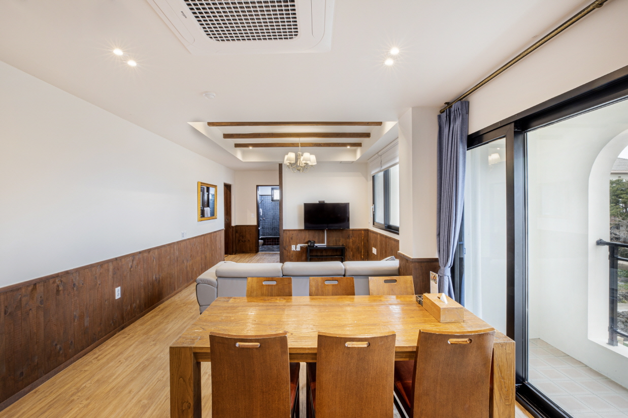 Double Deluxe Two Bedroom