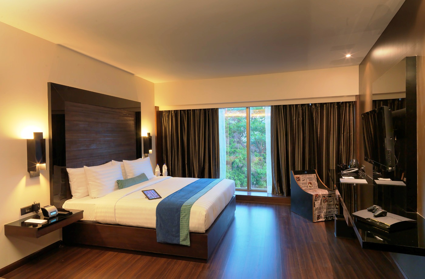 Double or Twin One Bed