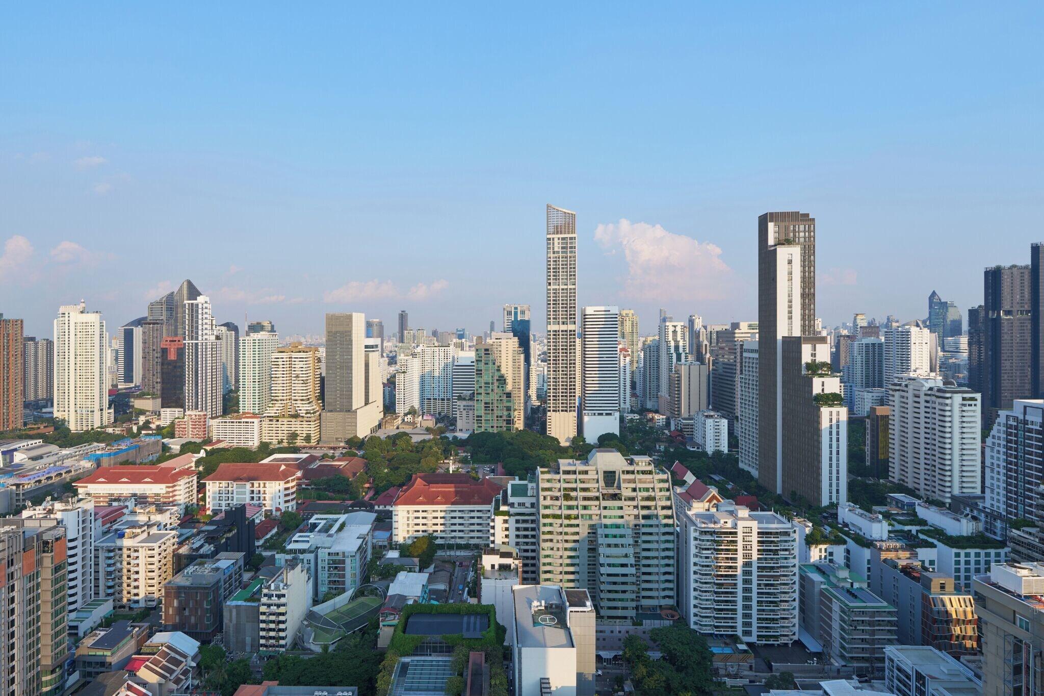 Double City View King Bed