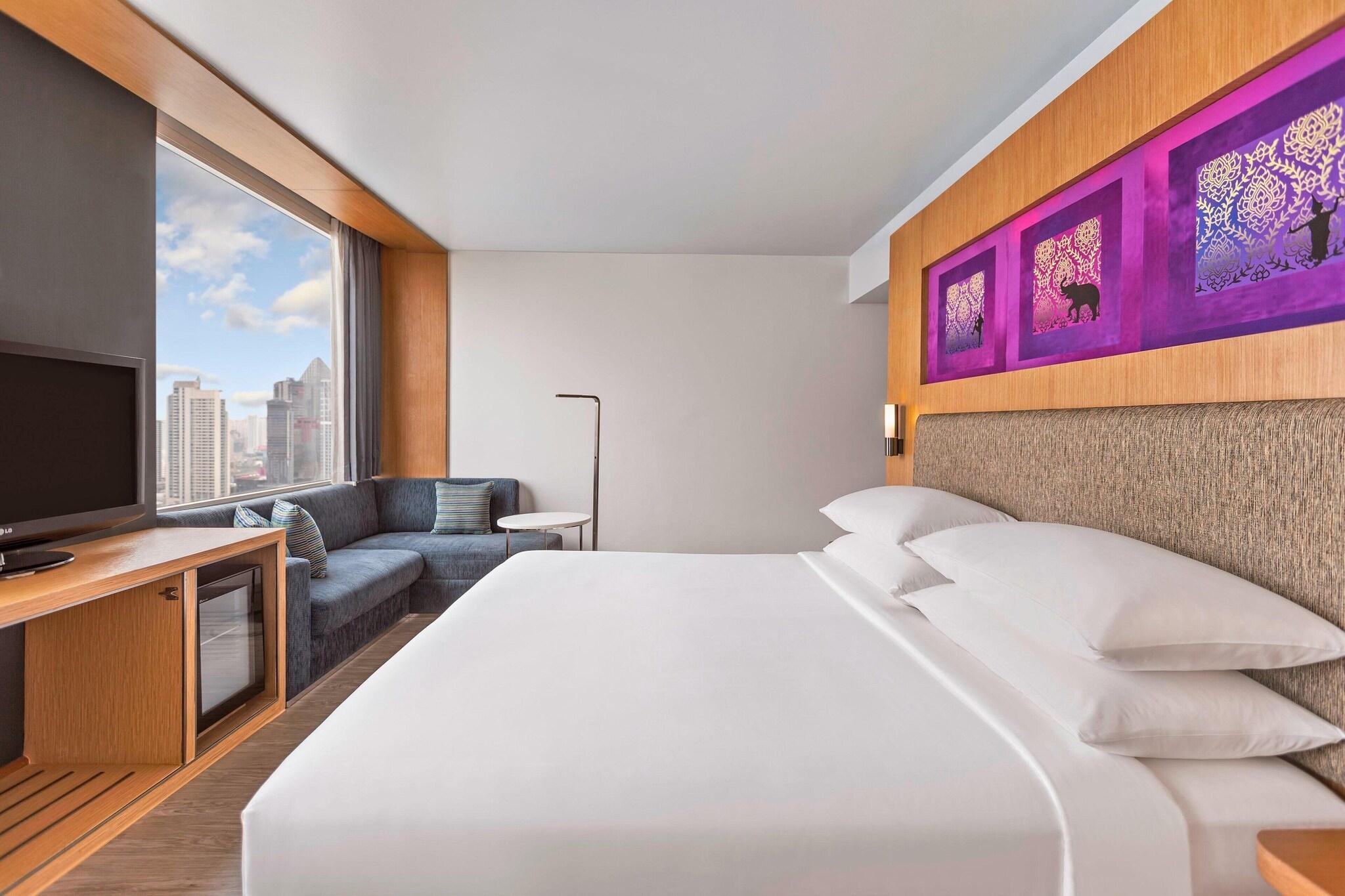 Double City View King Bed