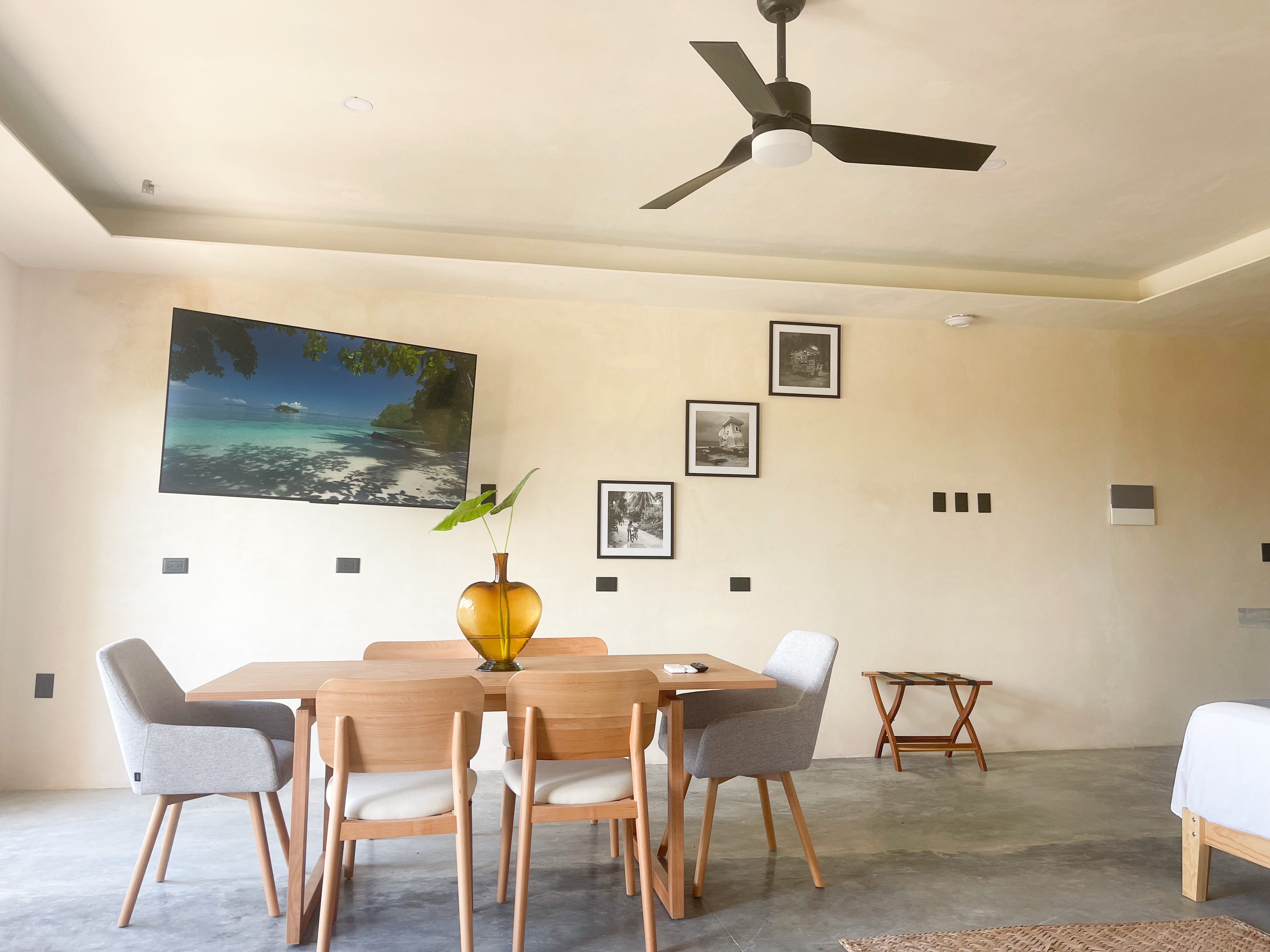 Studio Deluxe King Bed