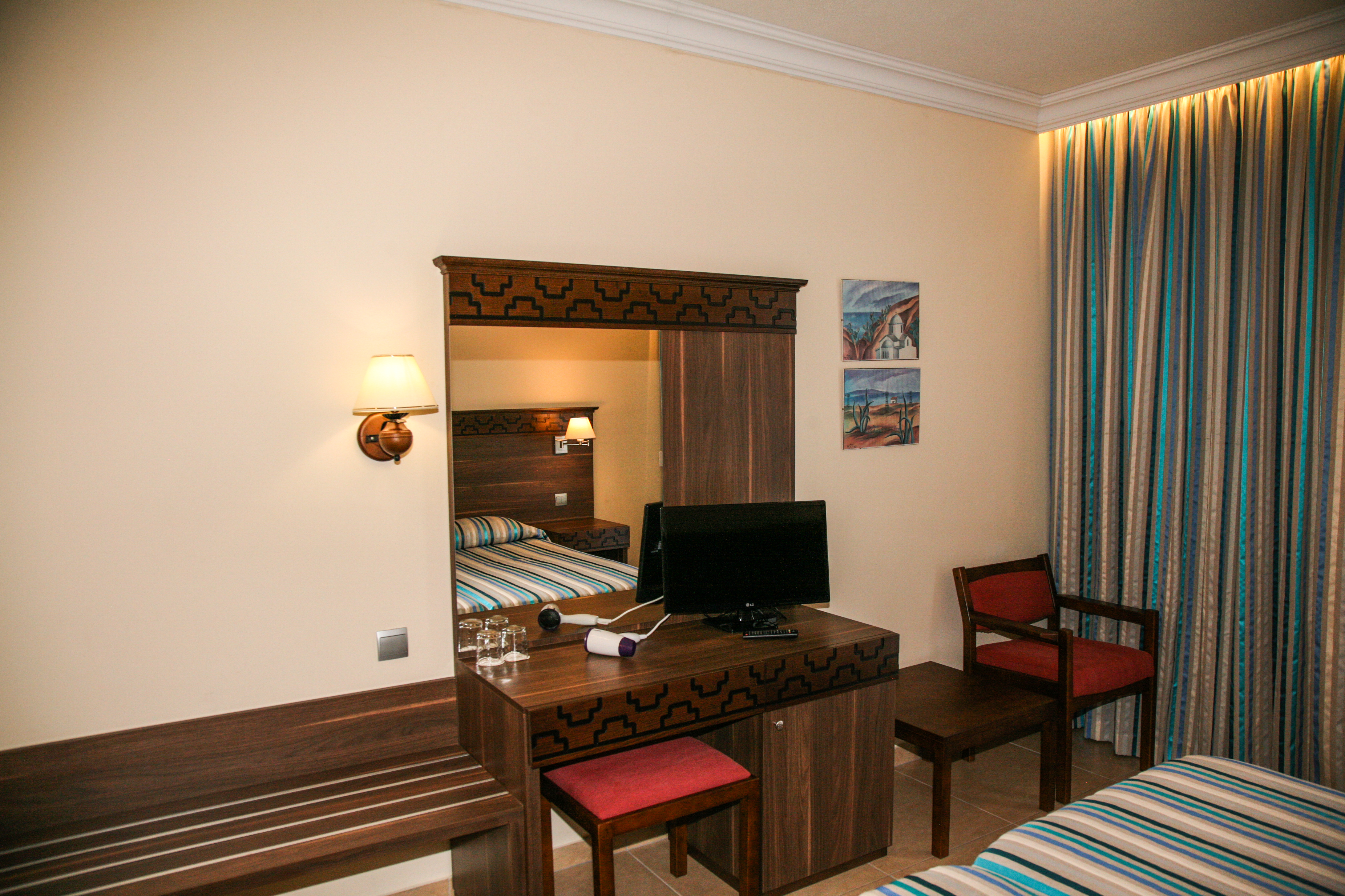 Double or Twin Standard