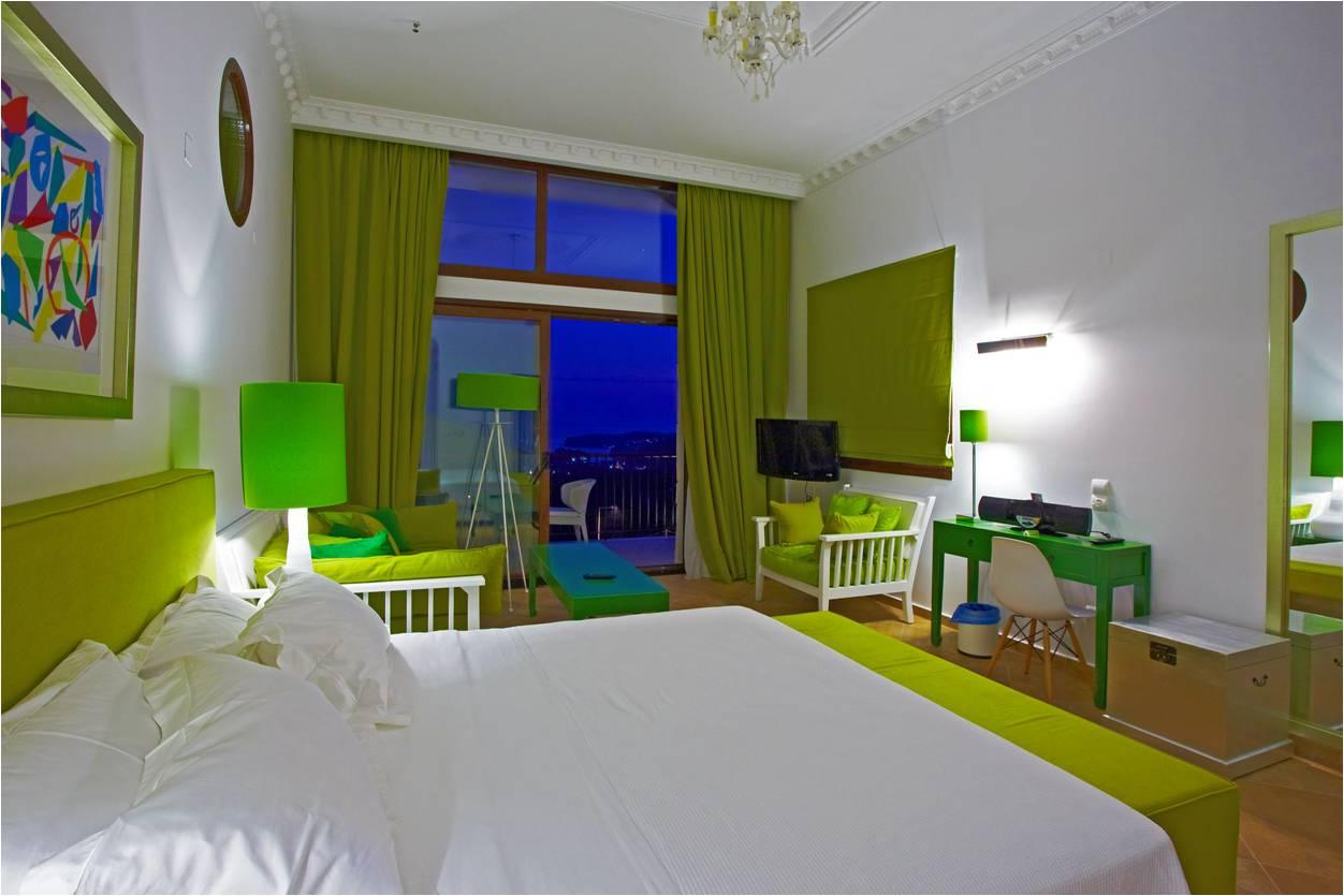 Double or Twin Deluxe