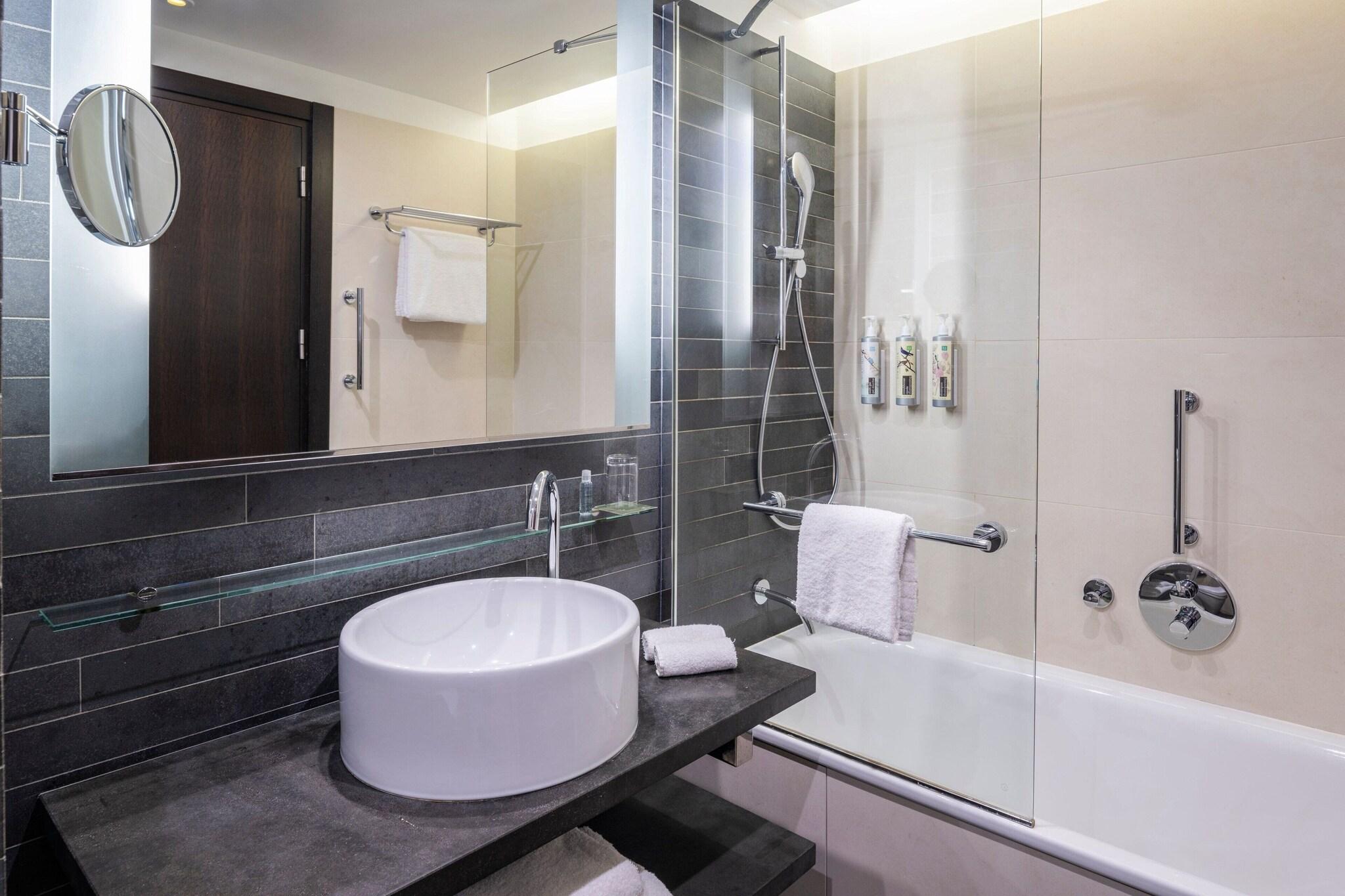 Double City View King Bed