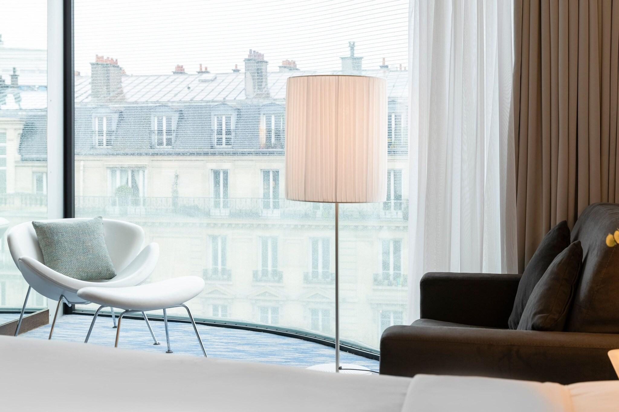 Double City View King Bed