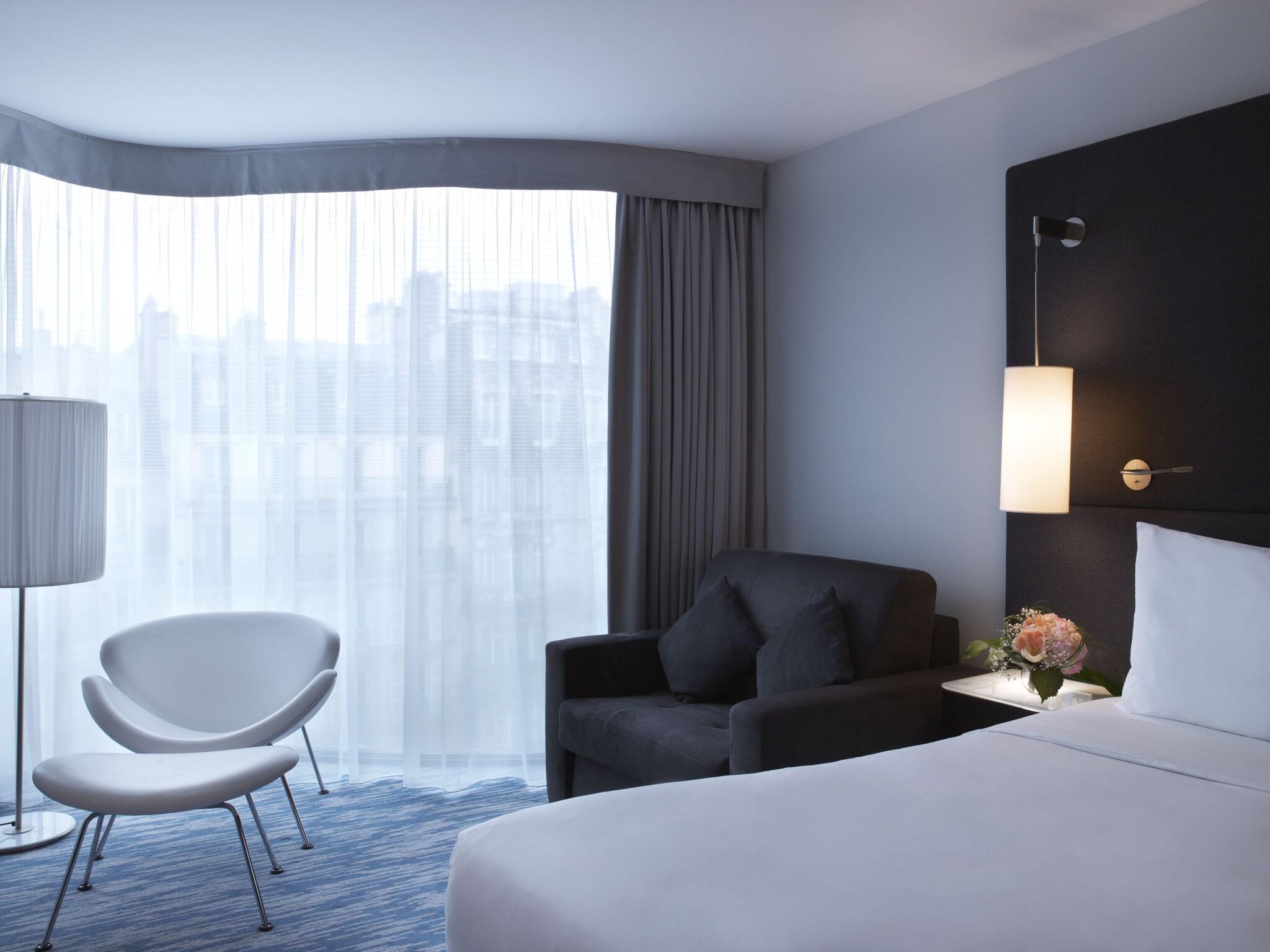 Double City View King Bed