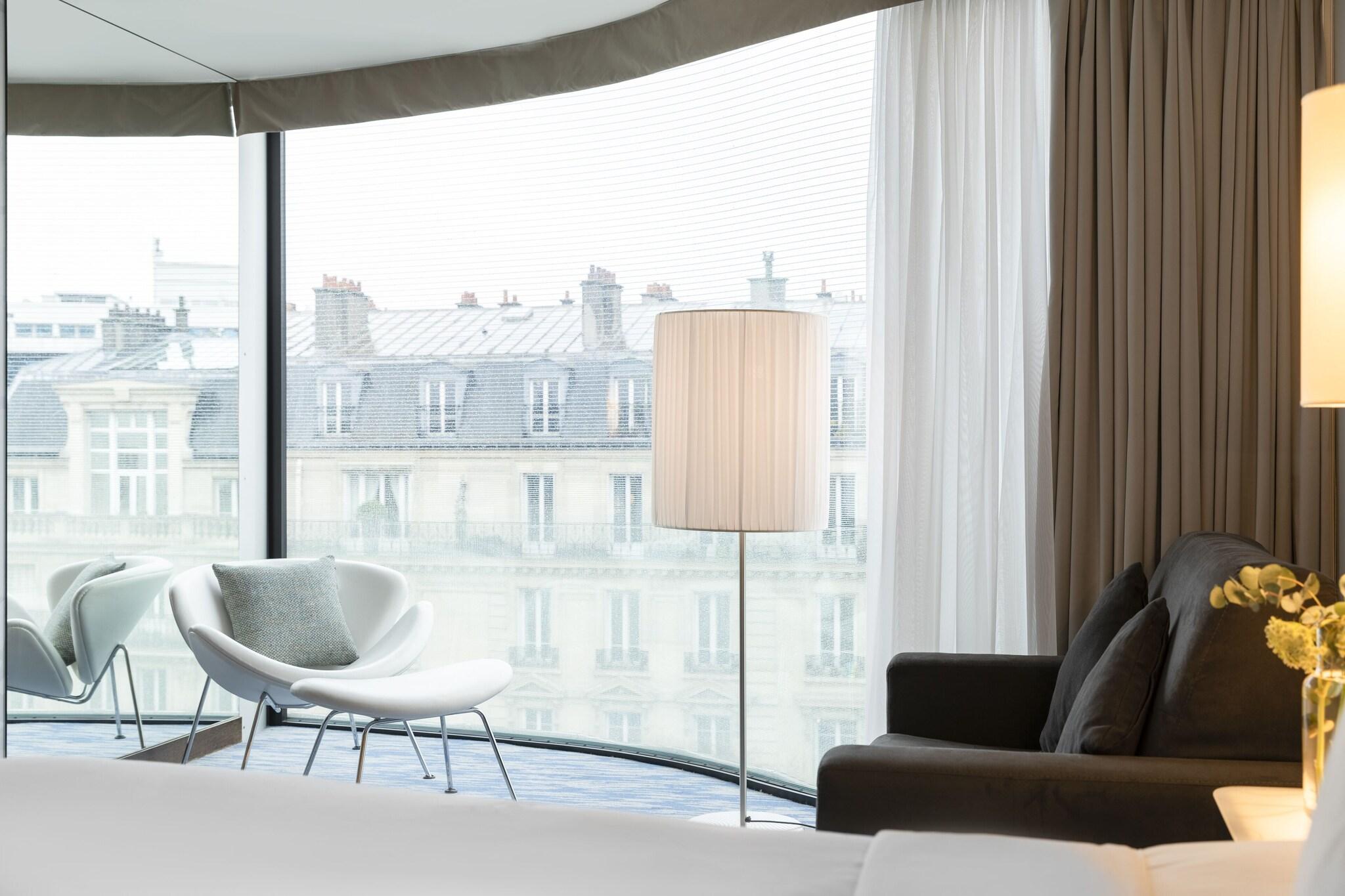 Double City View King Bed