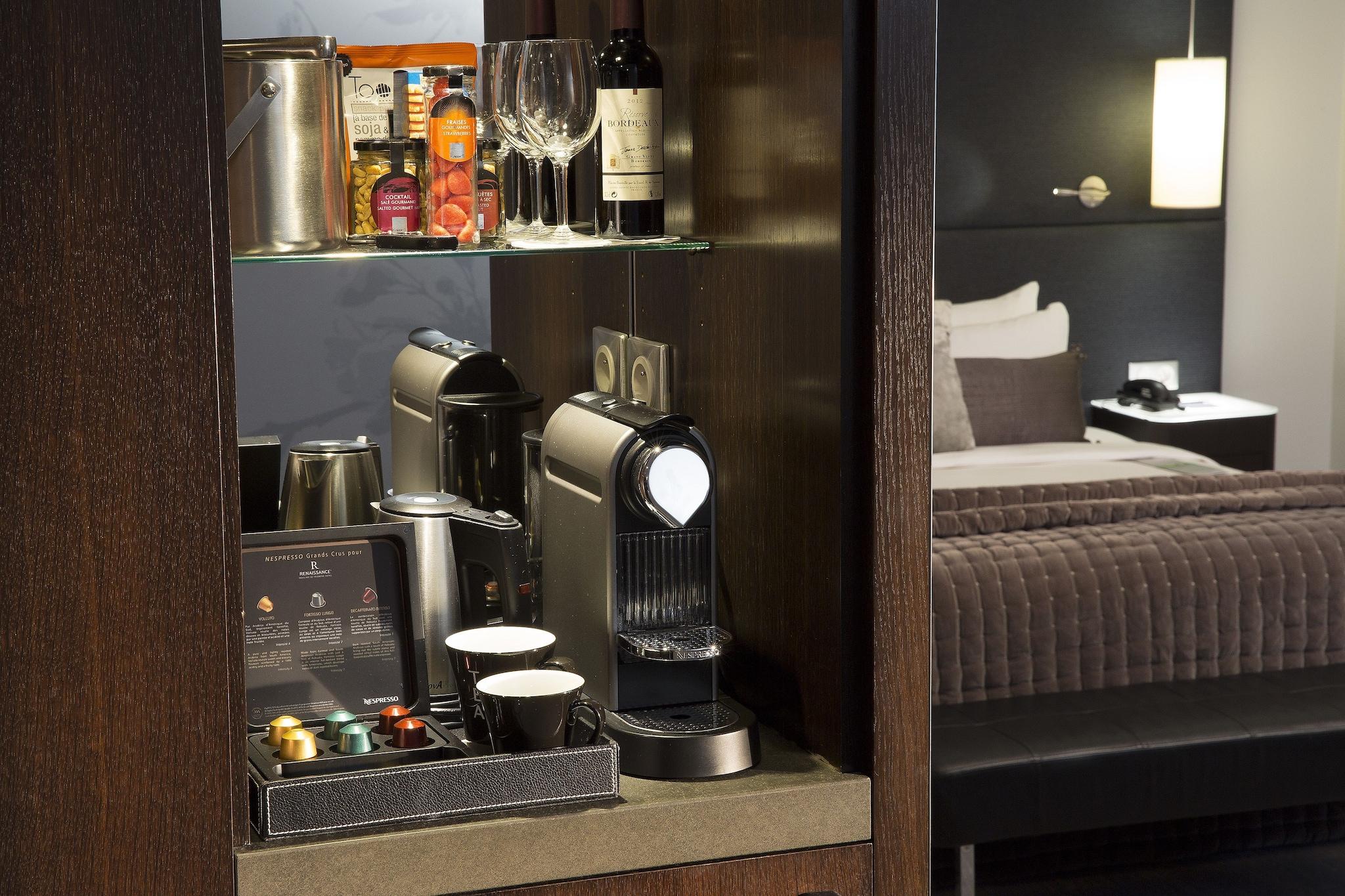 Junior Suite King Size Bed