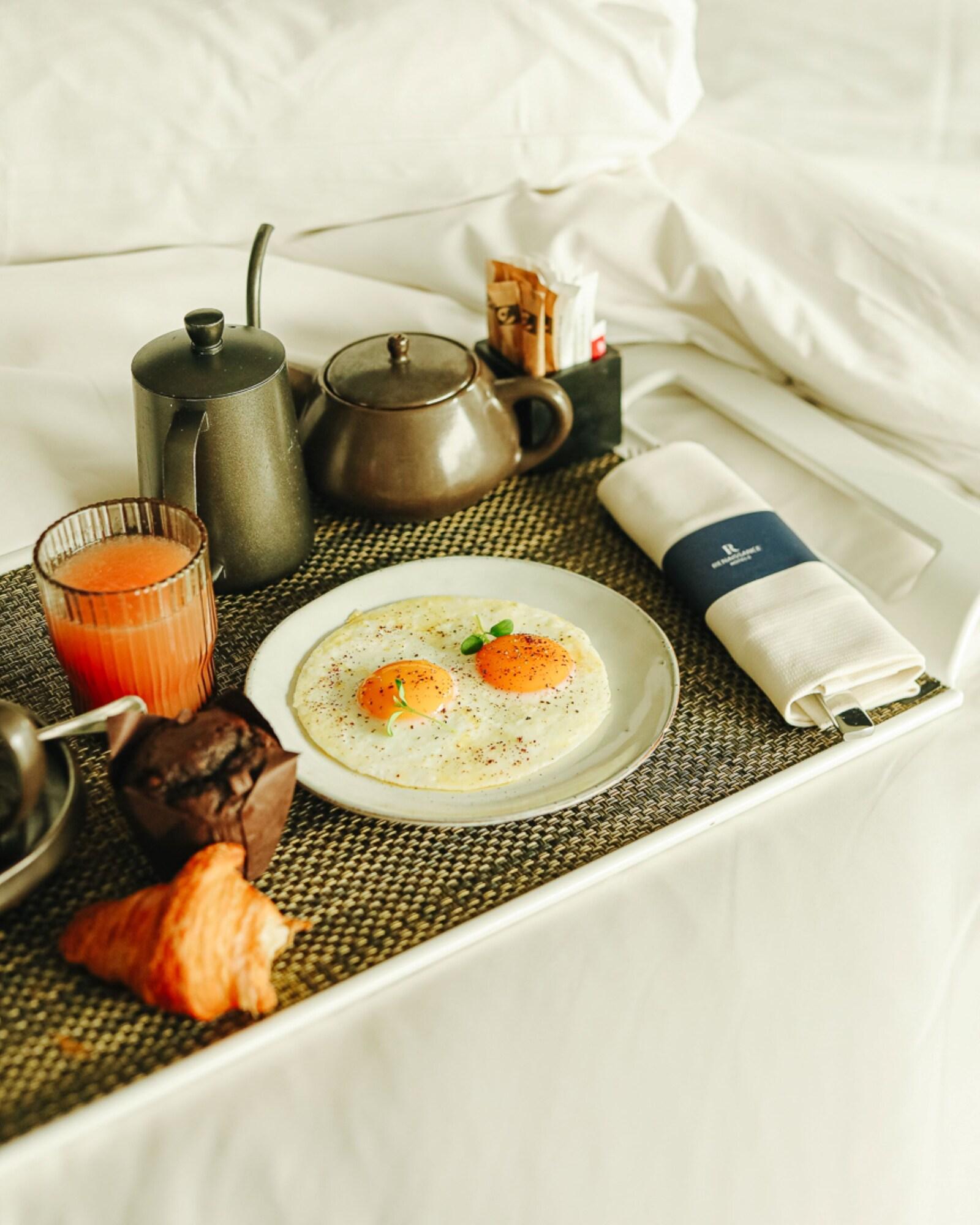 Double Superior King Bed