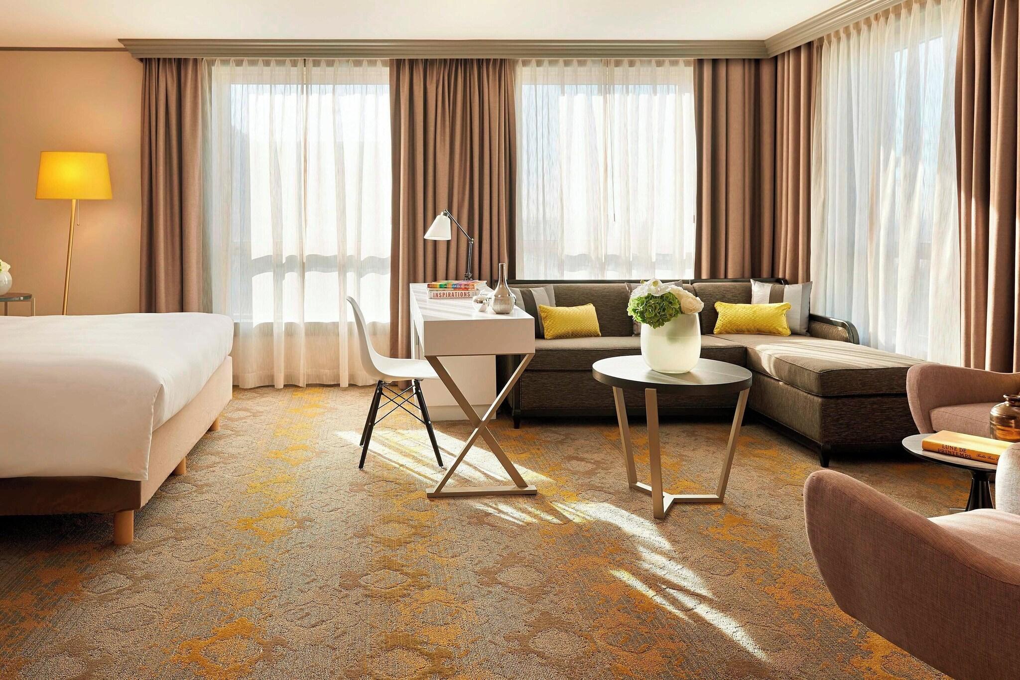 Junior Suite King Size Bed