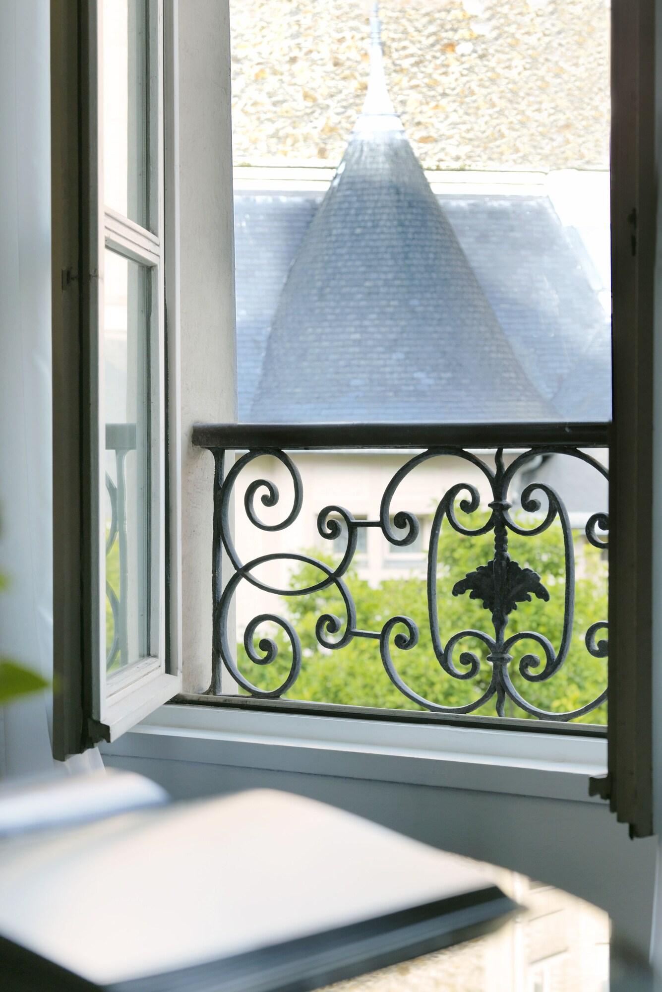 Suite Garden View King Bed