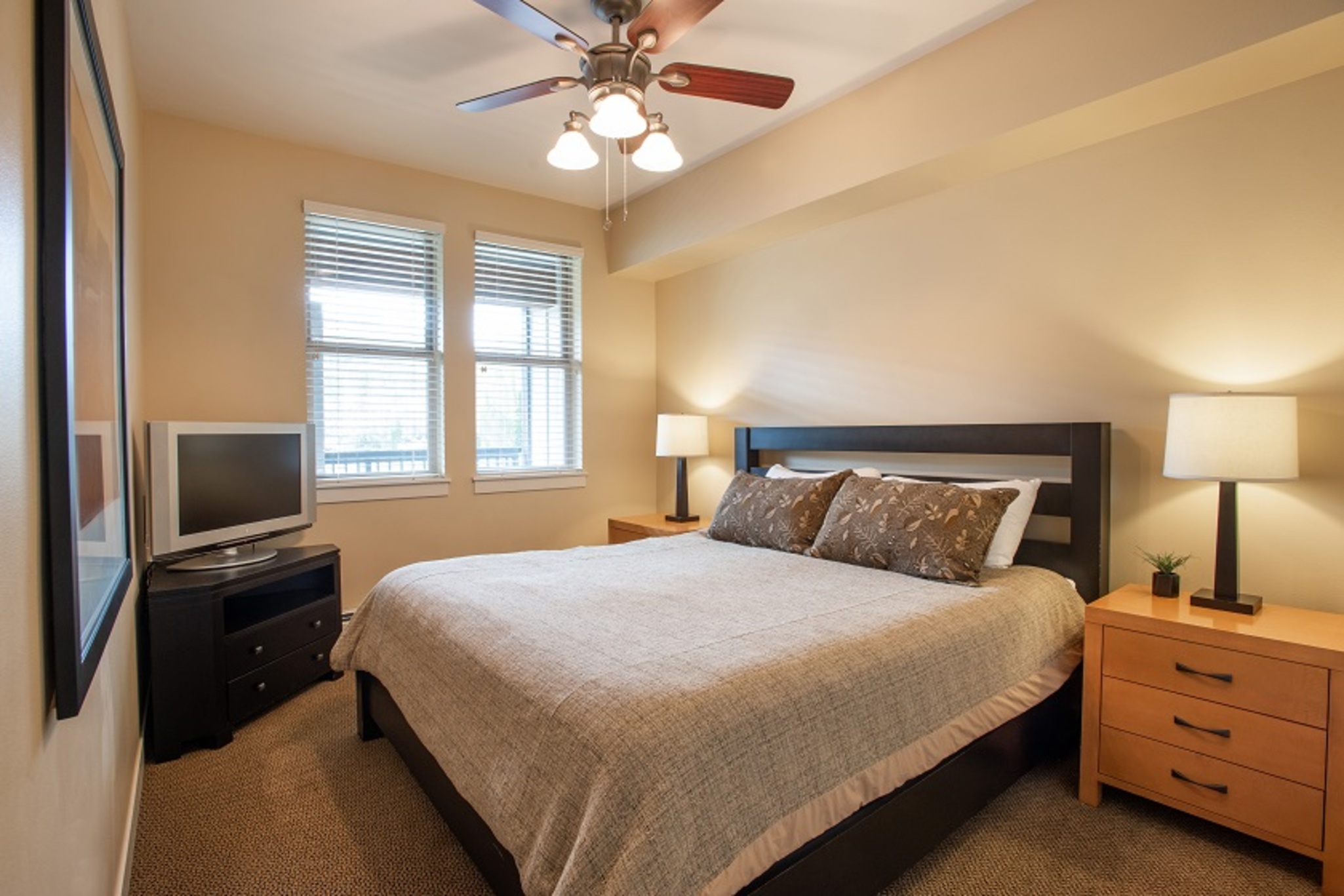 Room with Kitchenette