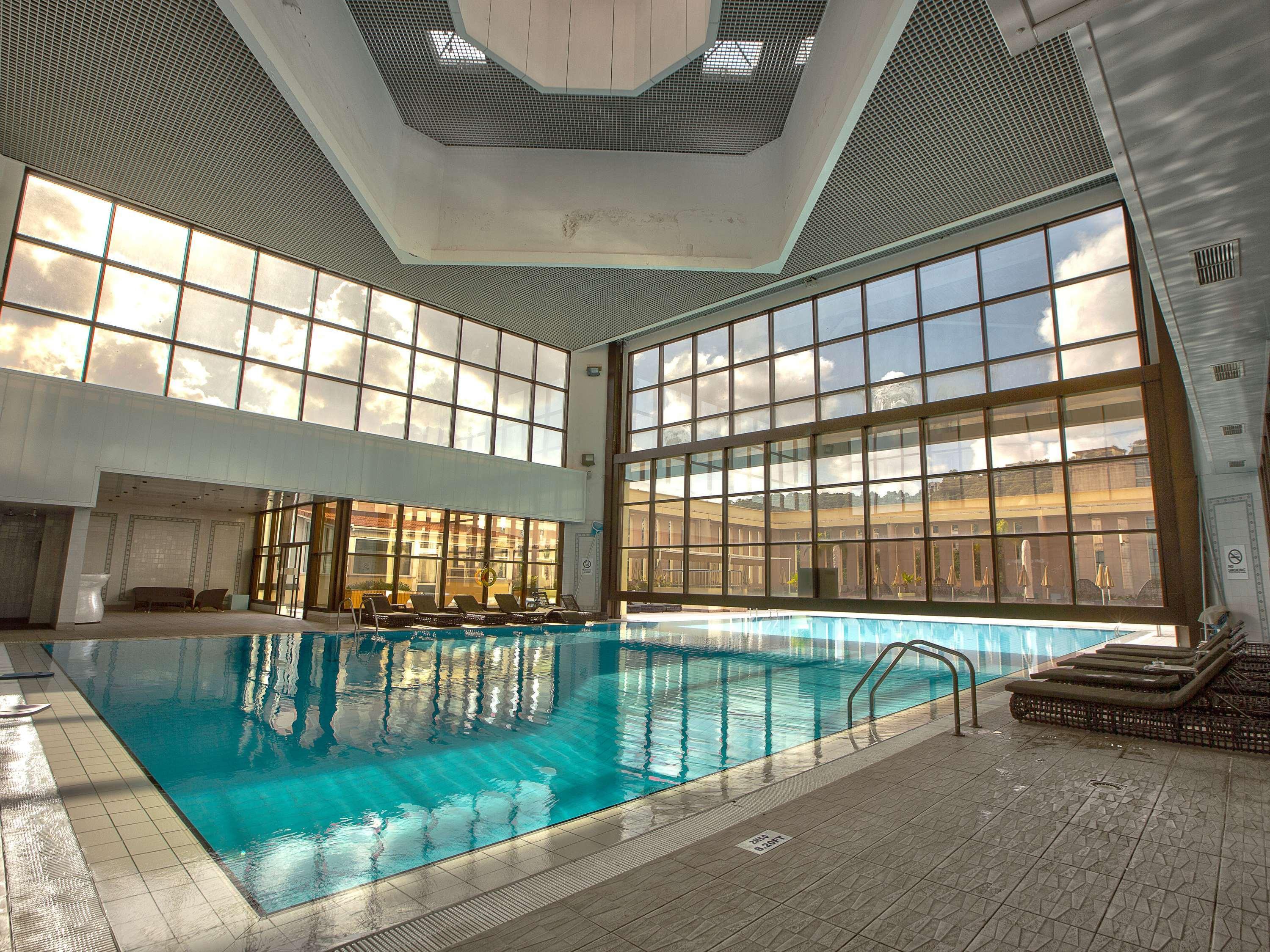 Junior Suite City View King Bed