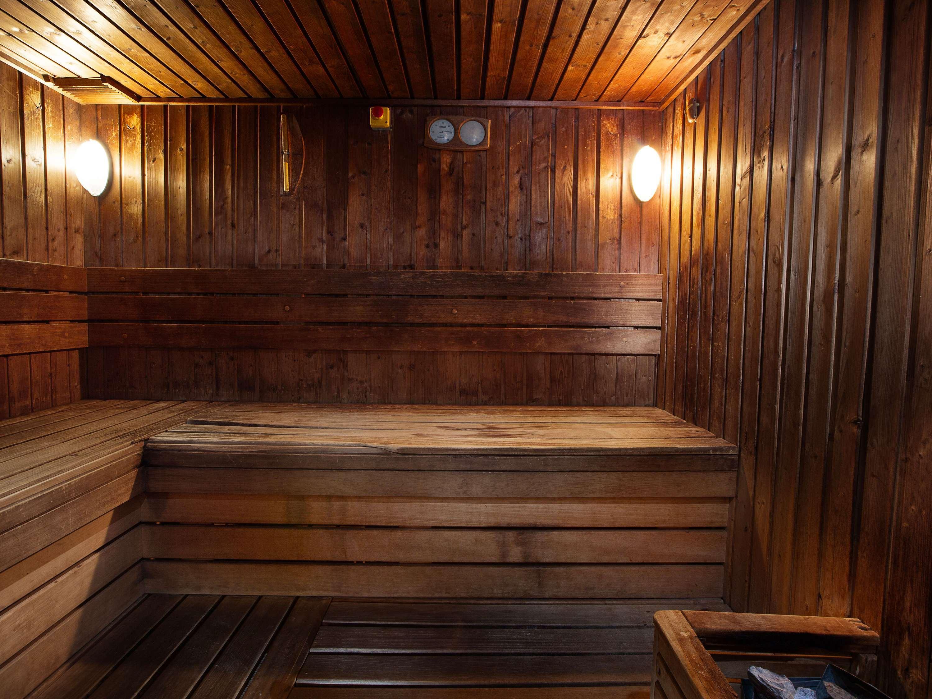 Double Garden View King Bed