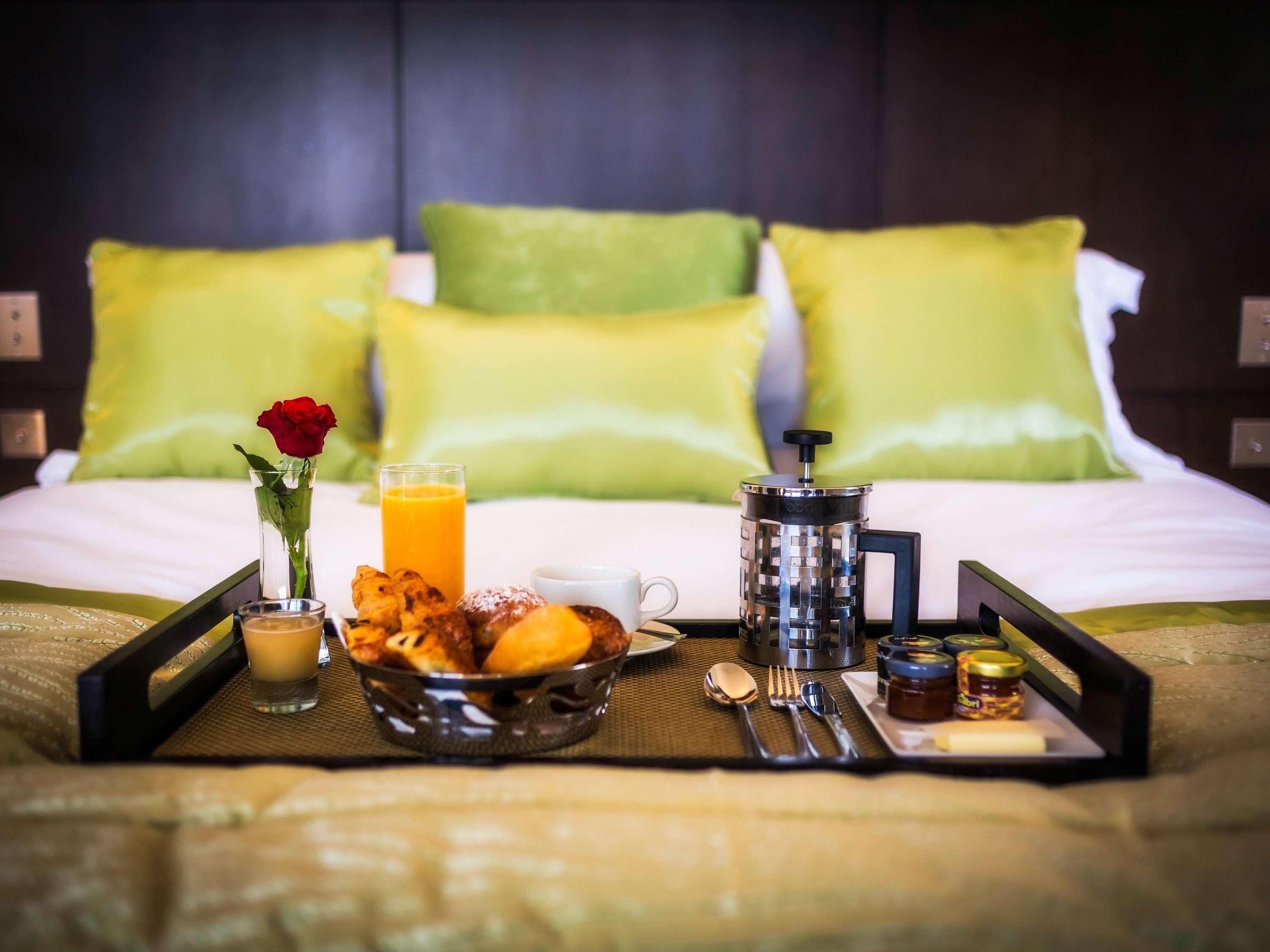 Suite Garden View King Bed