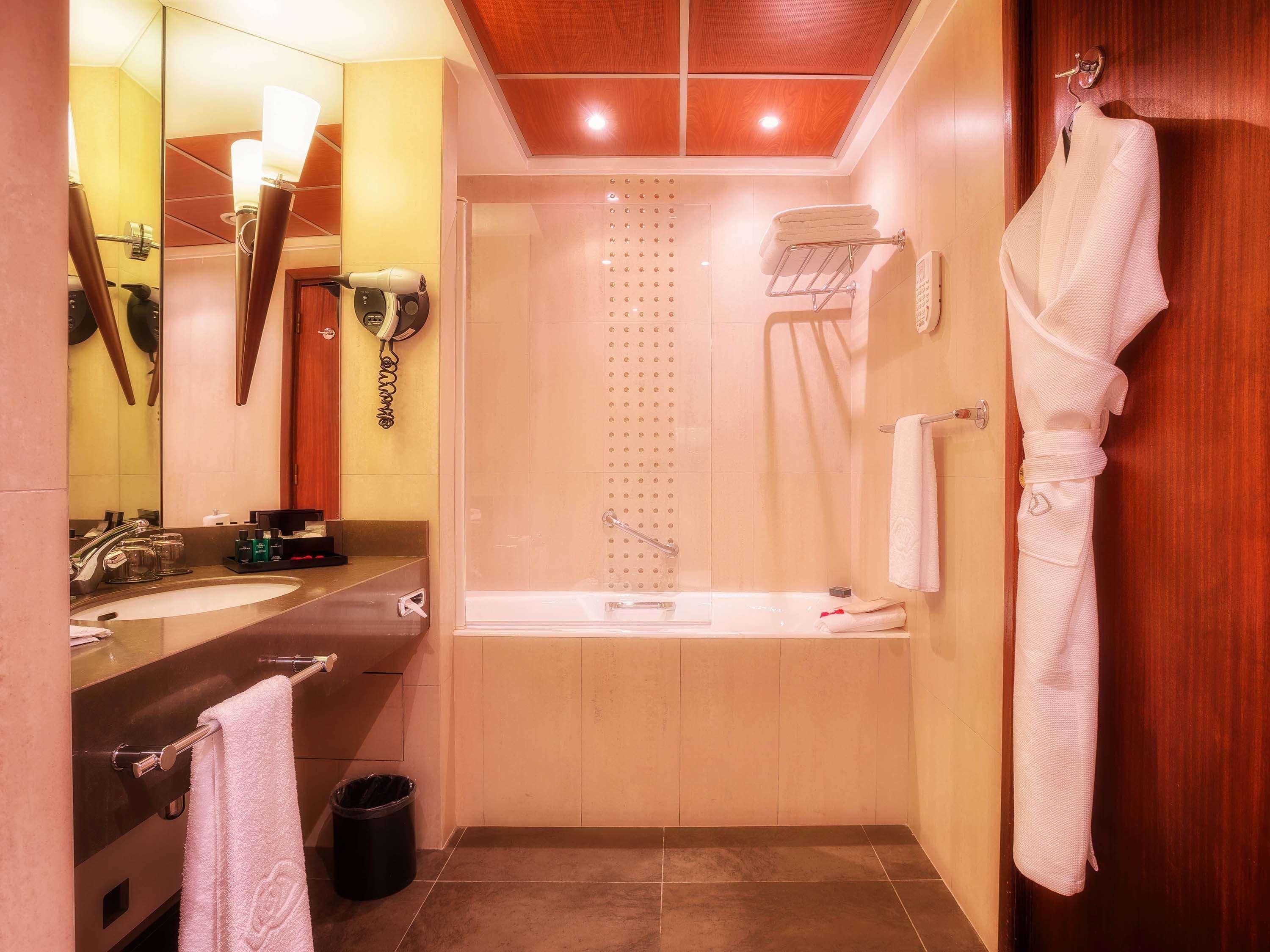 Double Luxury City View