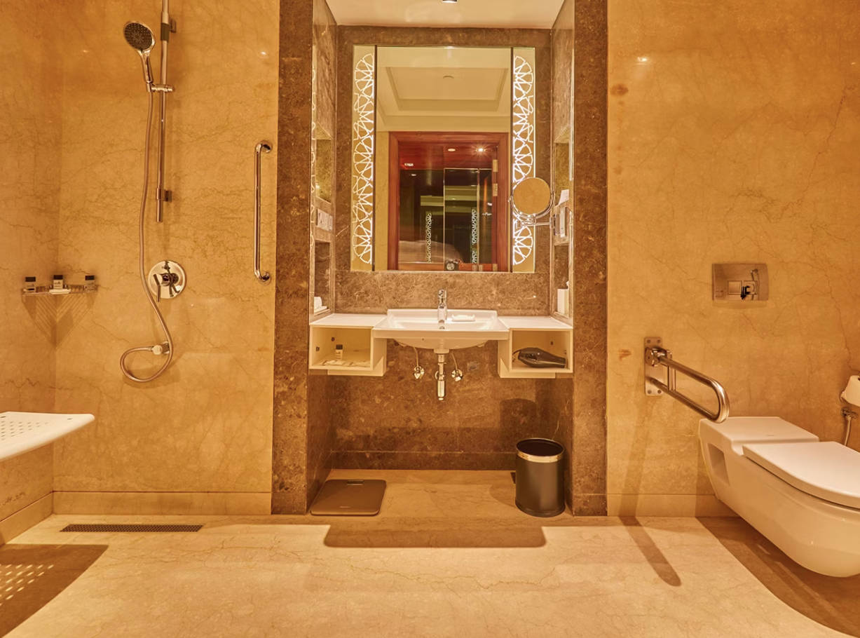 Double Accessible King Size Bed