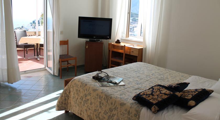 Double or Twin Superior Sea View