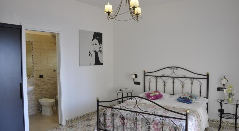 Double or Twin Superior Sea View