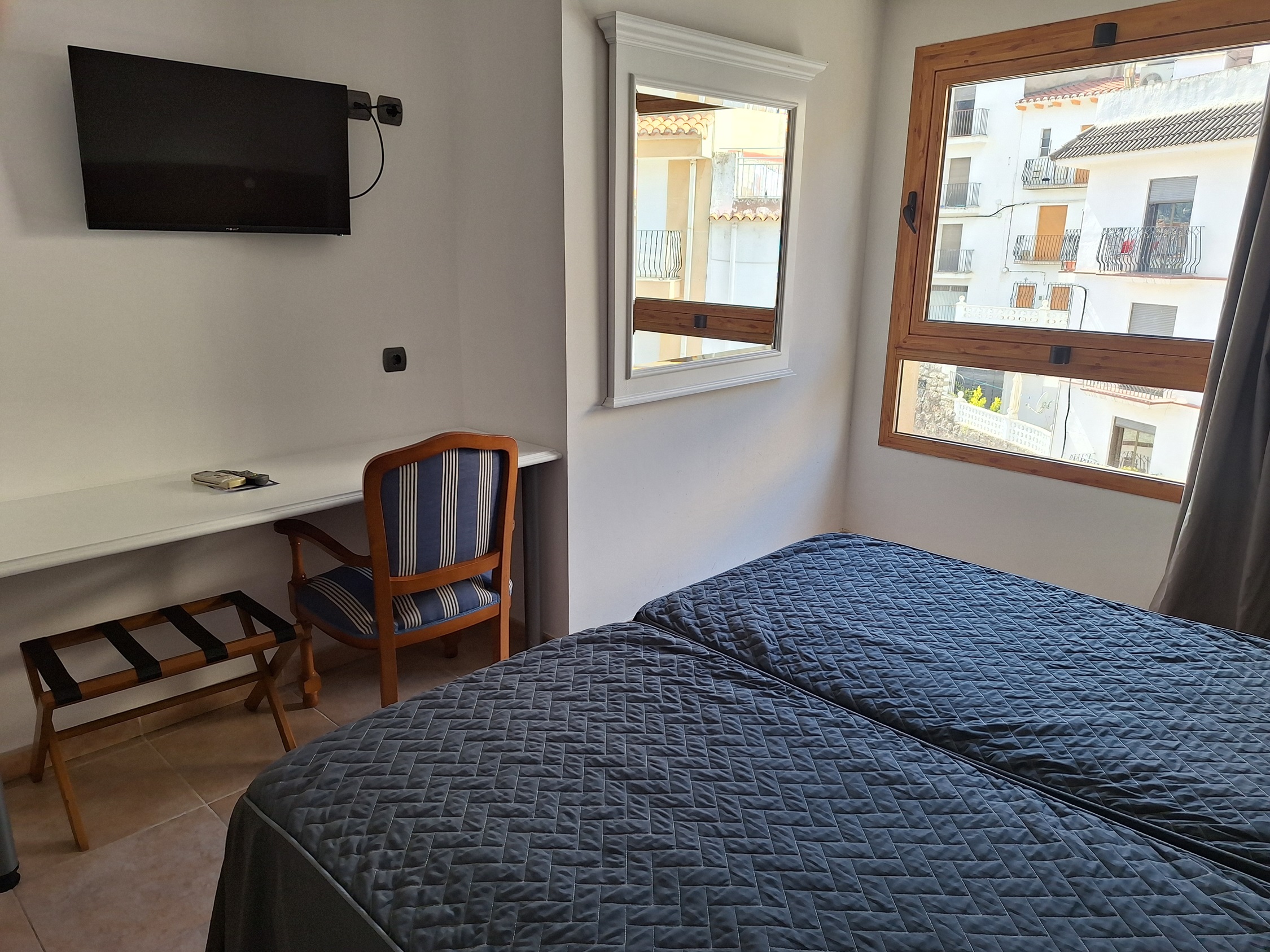 Double or Twin Standard