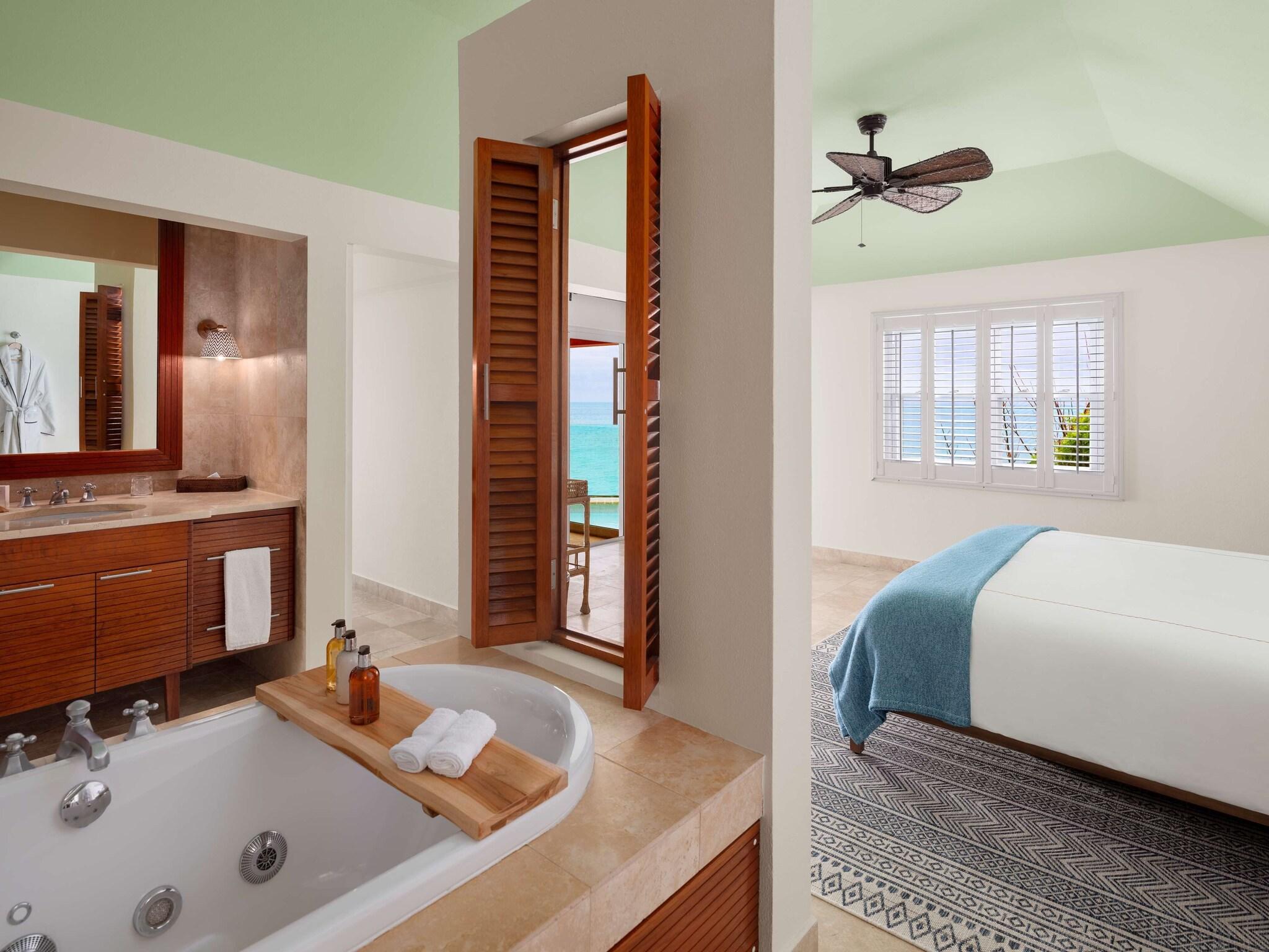 Double with Private Pool