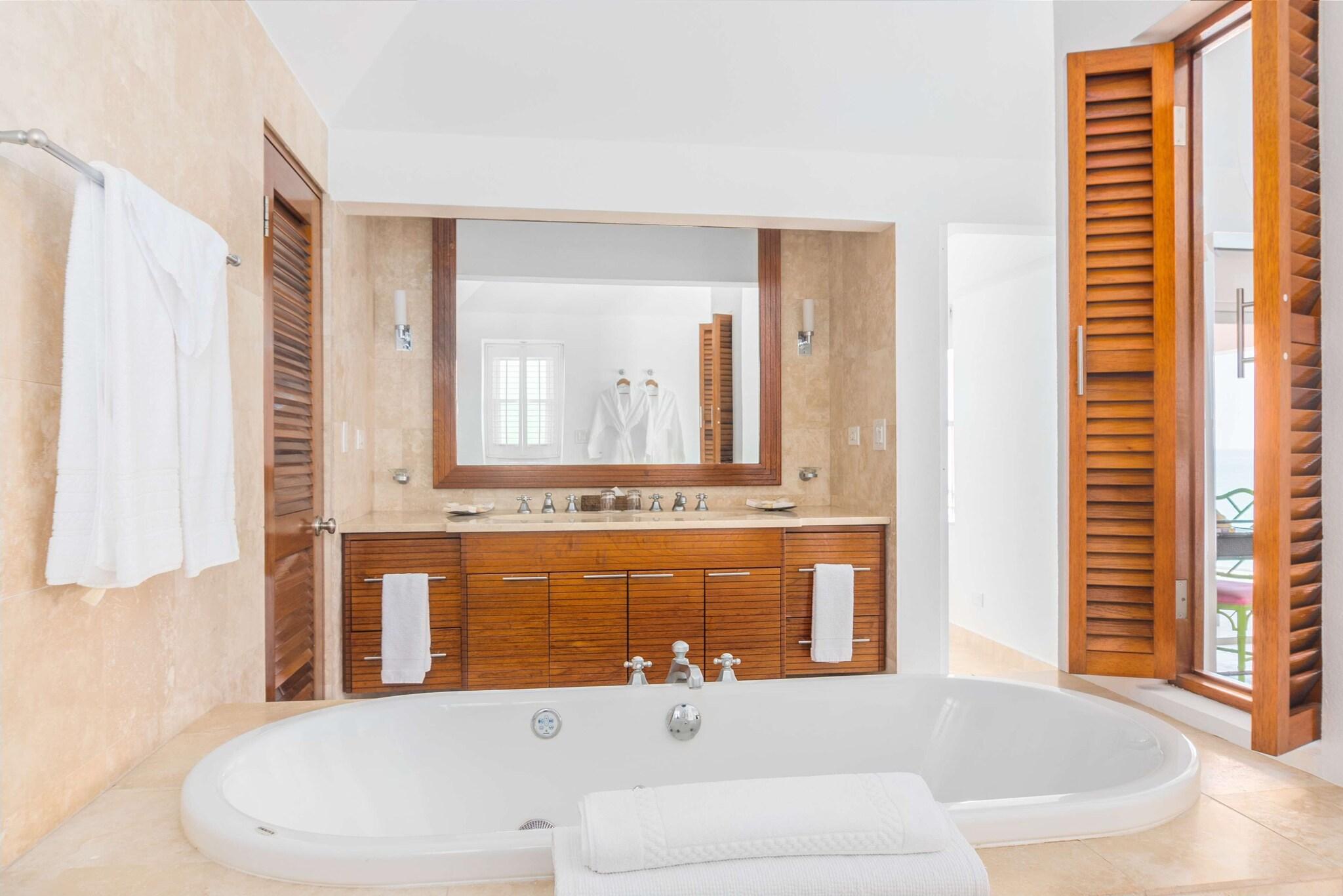 Double with Private Pool