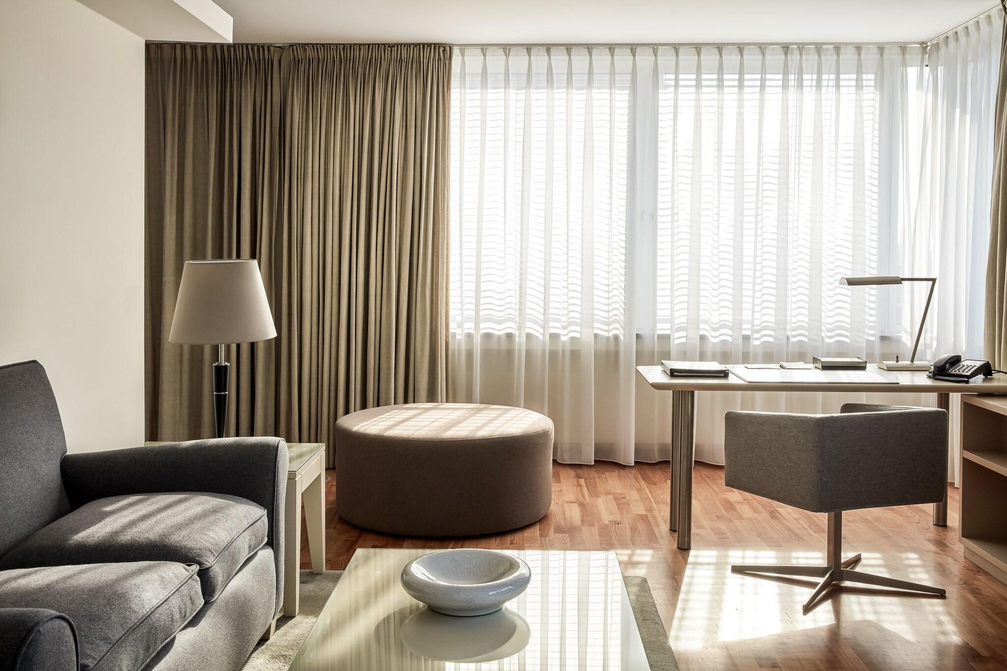 Suite Executive King Bed