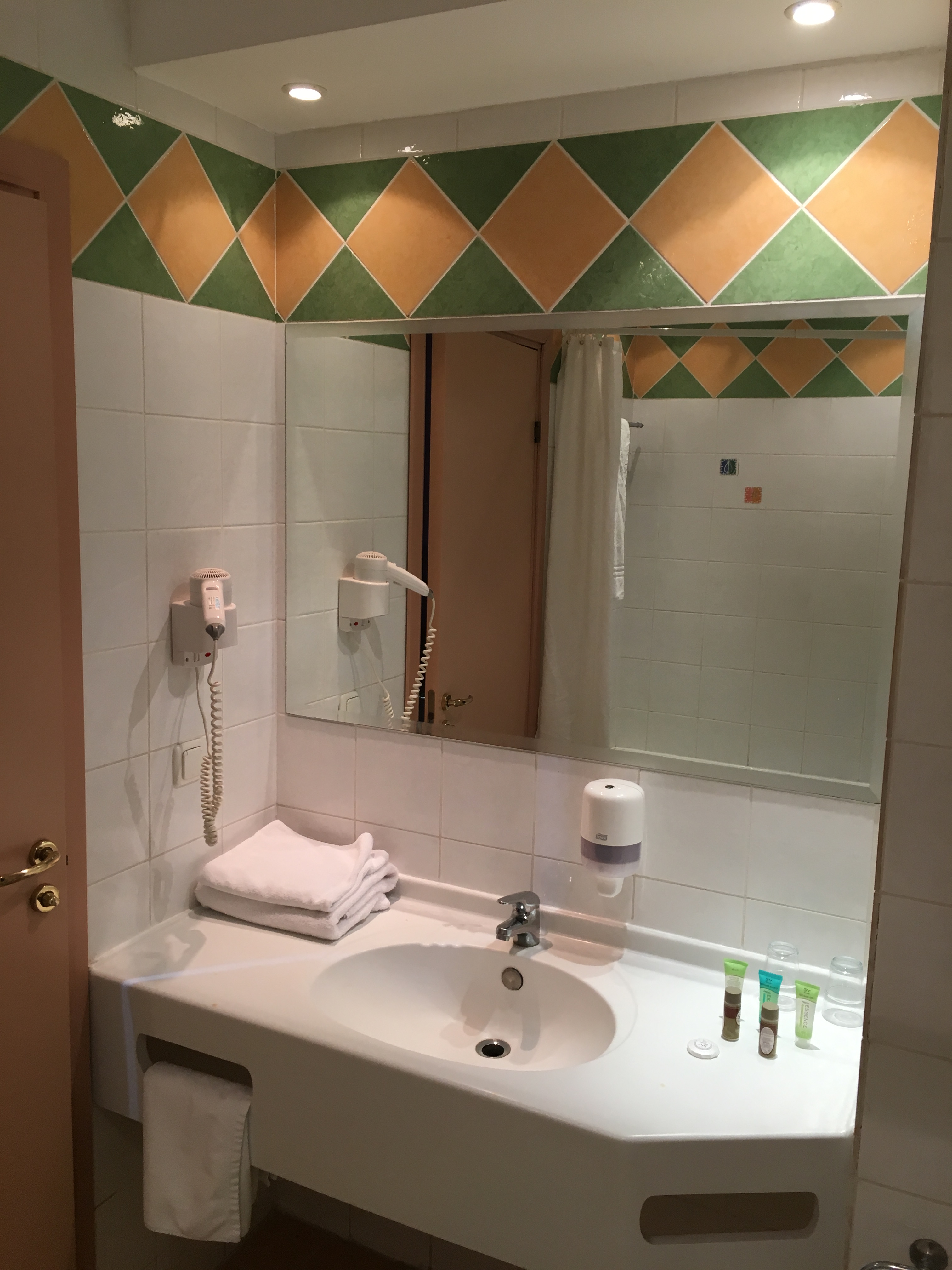 Double or Twin Economy