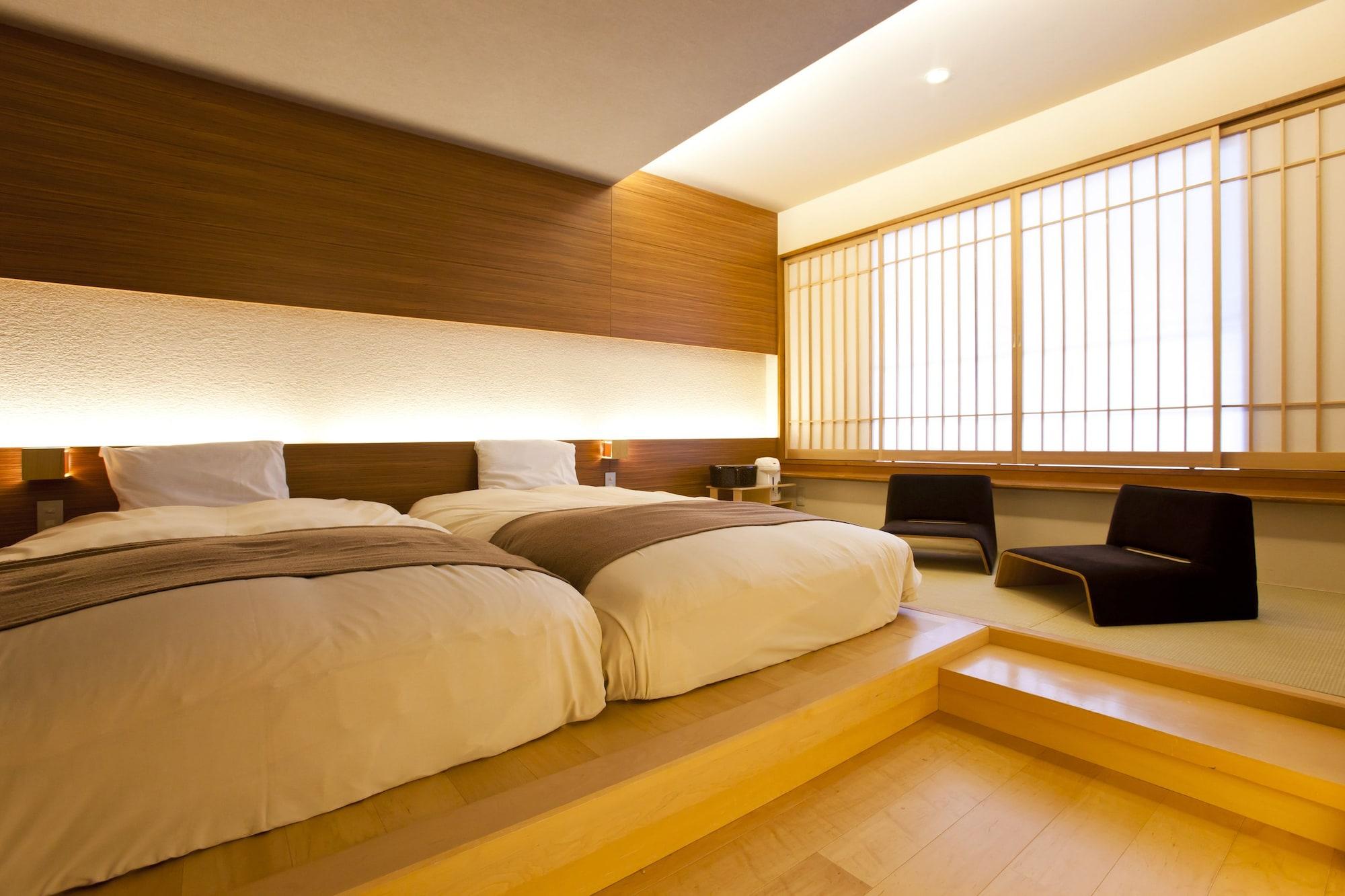 Twin Japanese Room