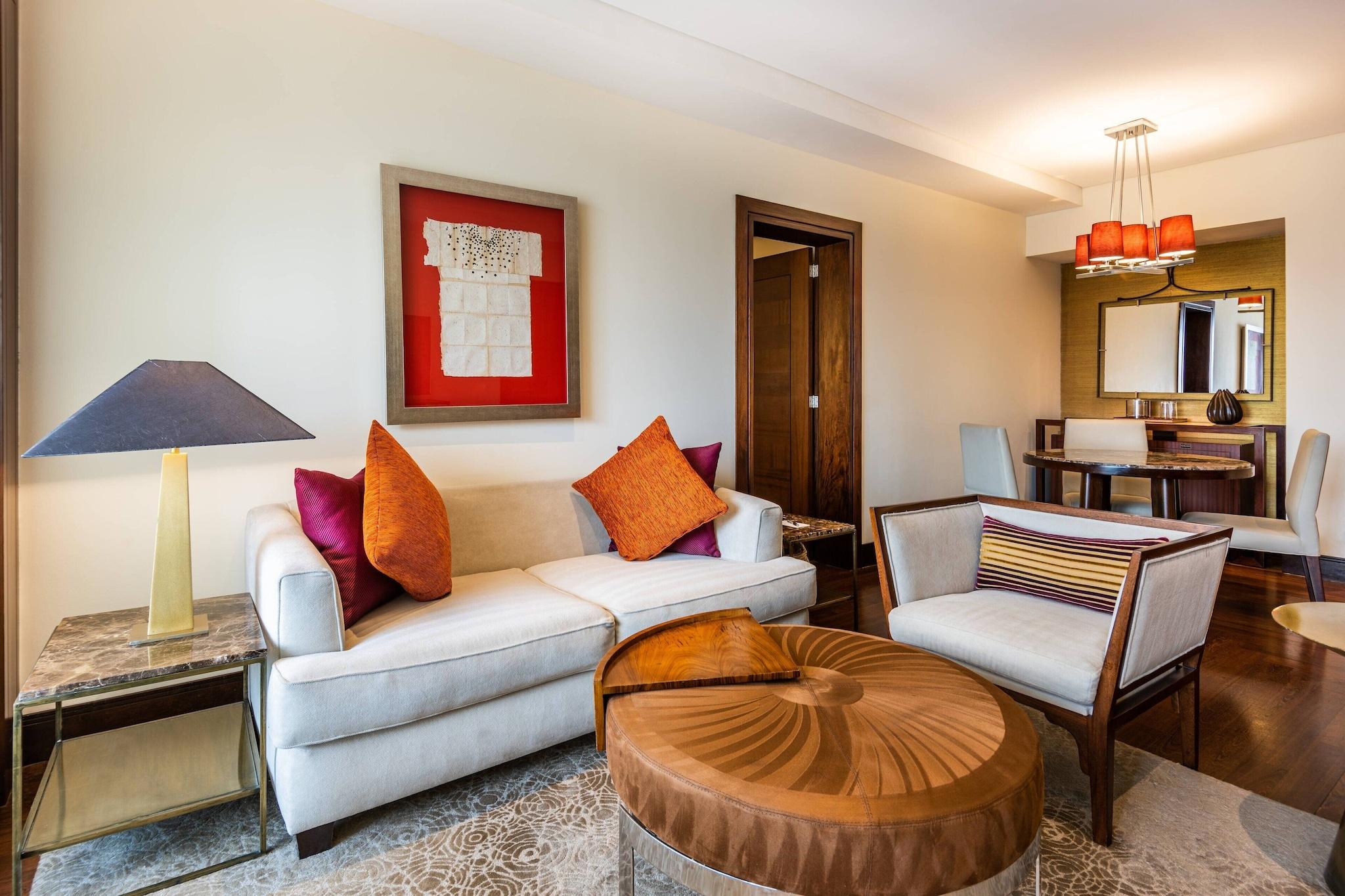 Junior Suite King Bed Non Smoking