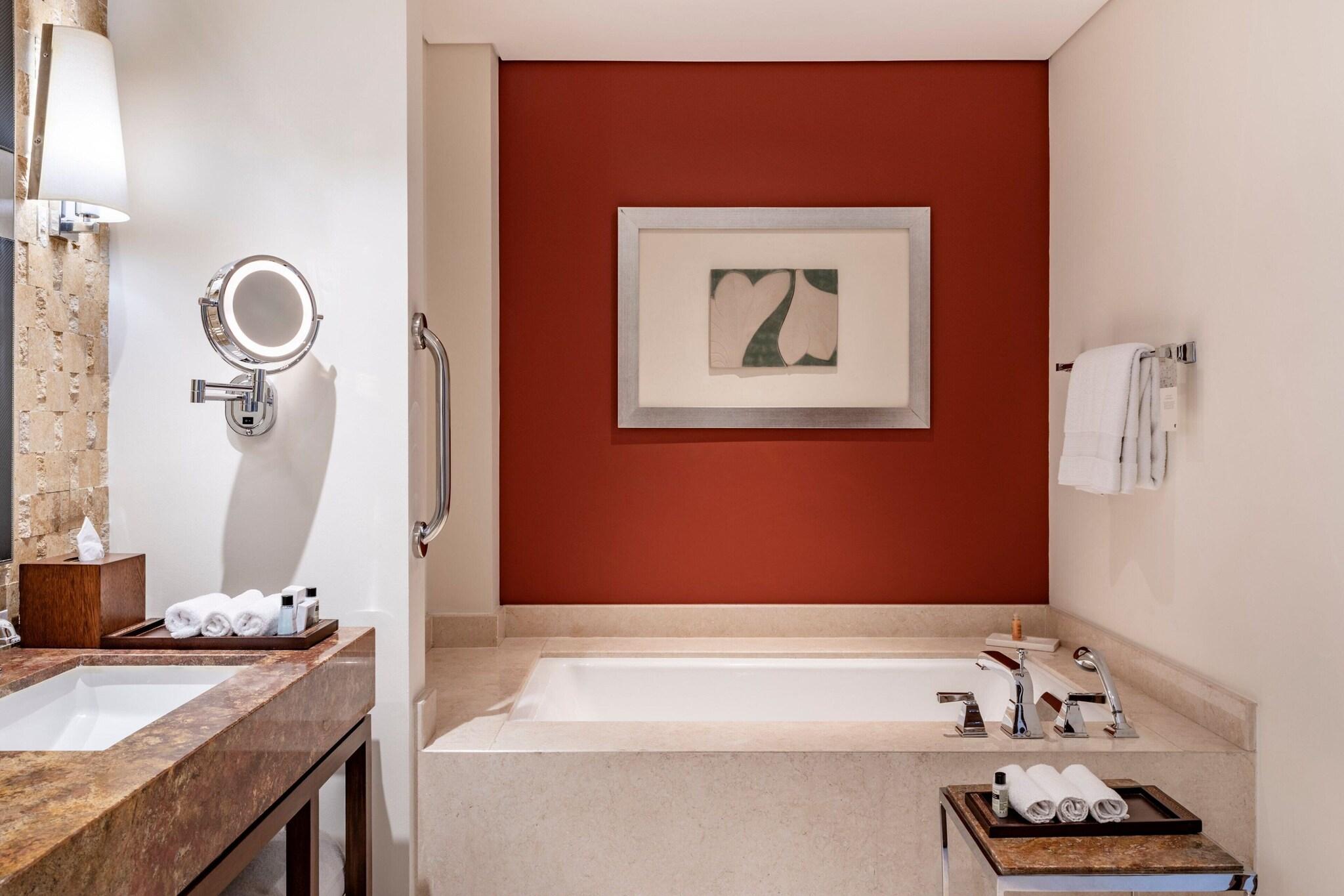 Junior Suite King Bed Non Smoking