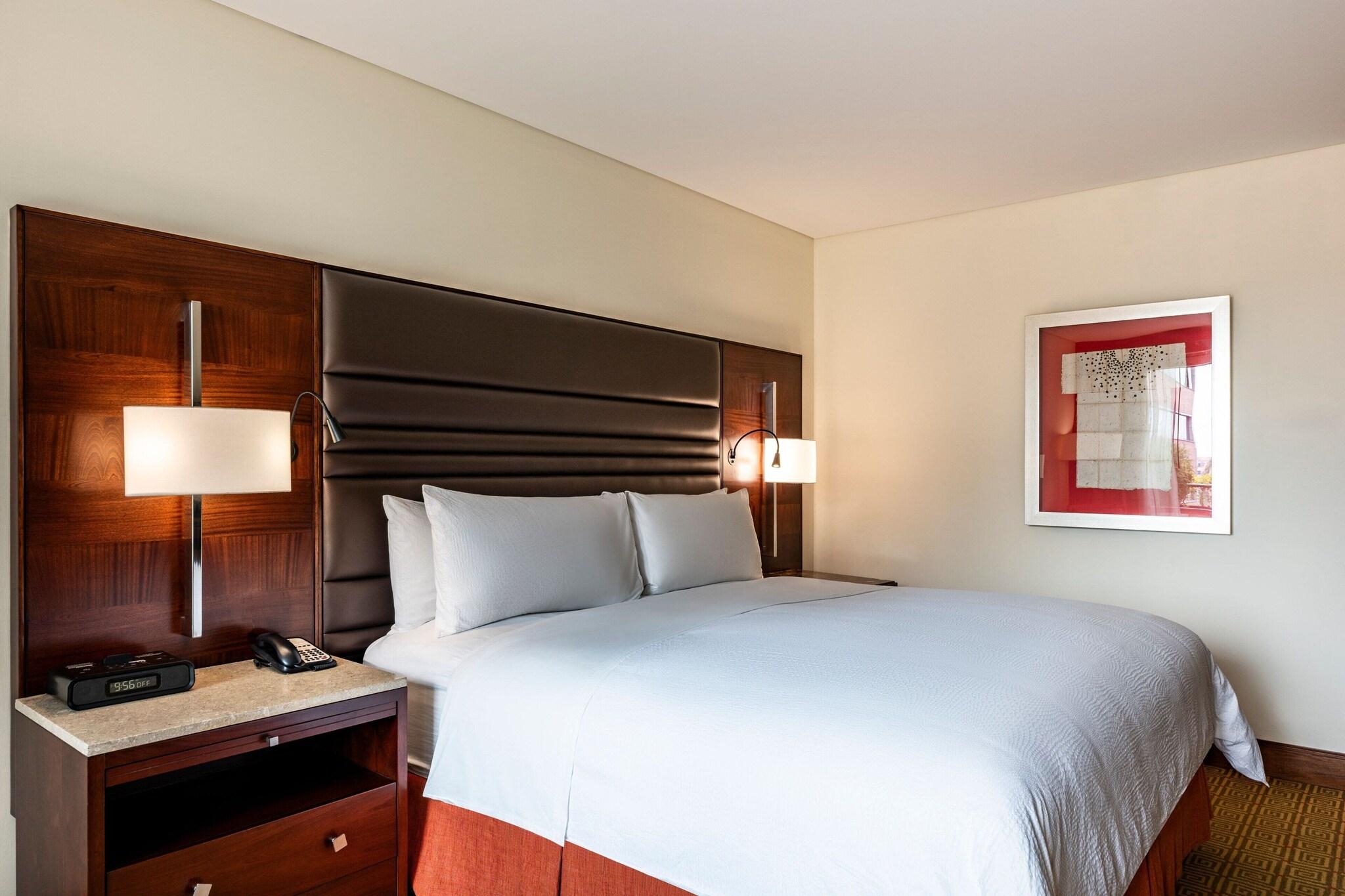 Double Deluxe King Bed